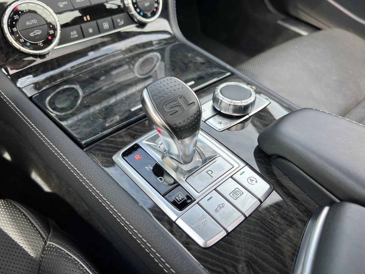 MERCEDES-BENZ SL 400 9G-Tronic-image-11