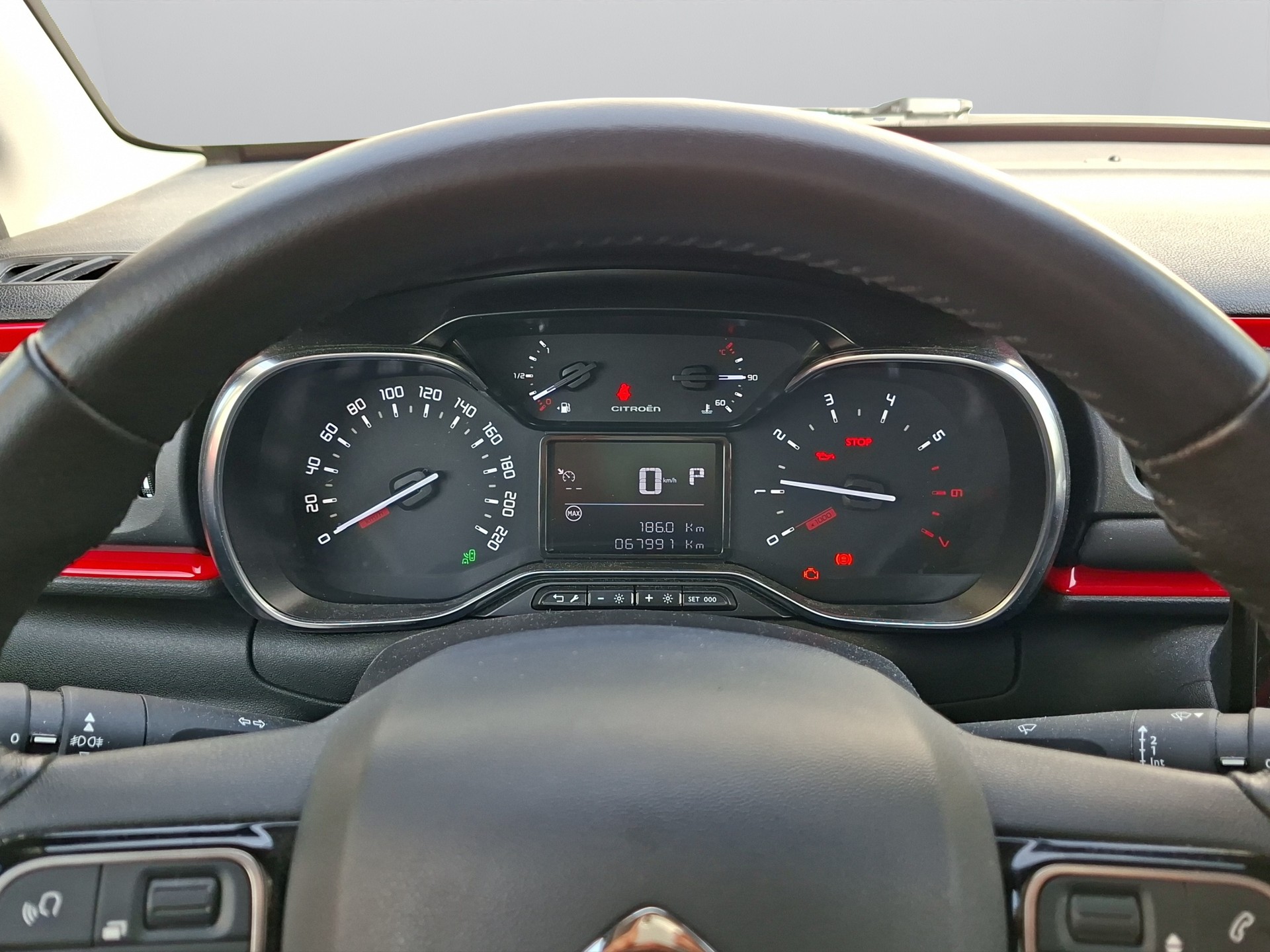 CITROEN C3 Aircross 1.5 BlueHD Shine EAT-image-10