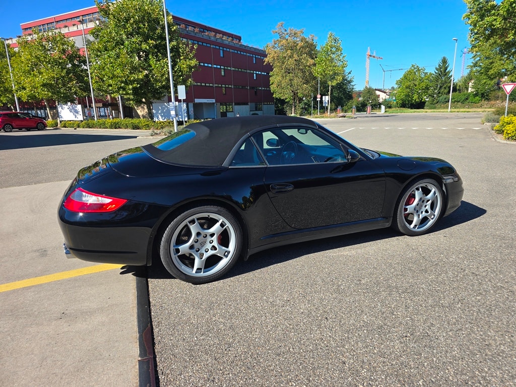 PORSCHE 911 Cabriolet 3.8 Carrera 4S-image-8