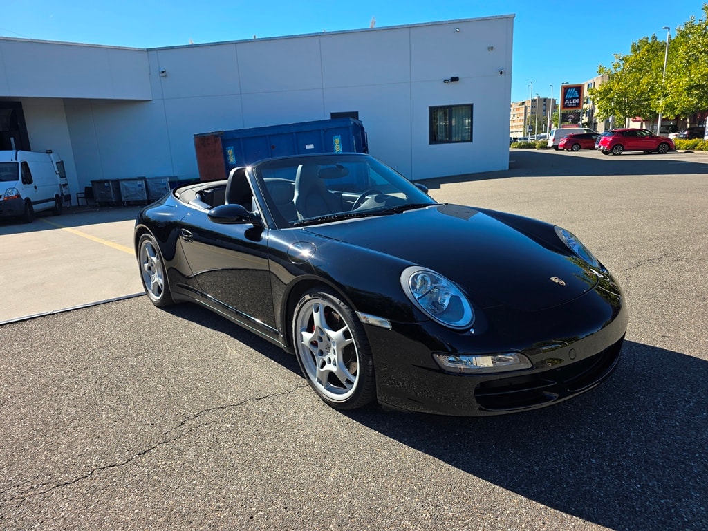 PORSCHE 911 Cabriolet 3.8 Carrera 4S-image-15