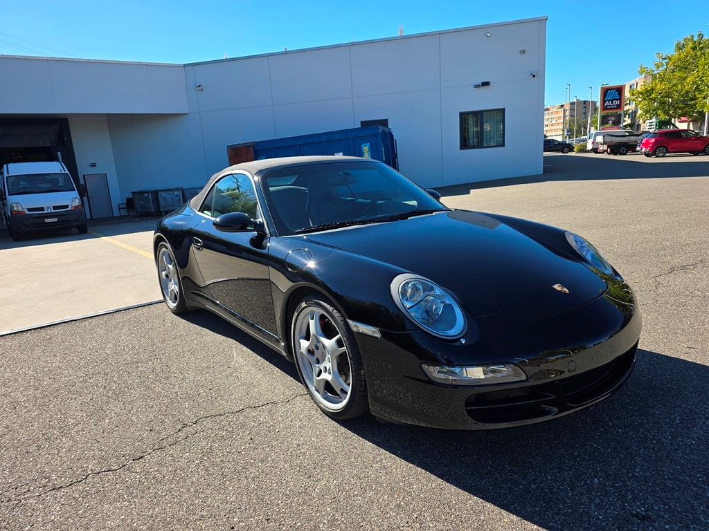 PORSCHE 911 Cabriolet 3.8 Carrera 4S-image-11