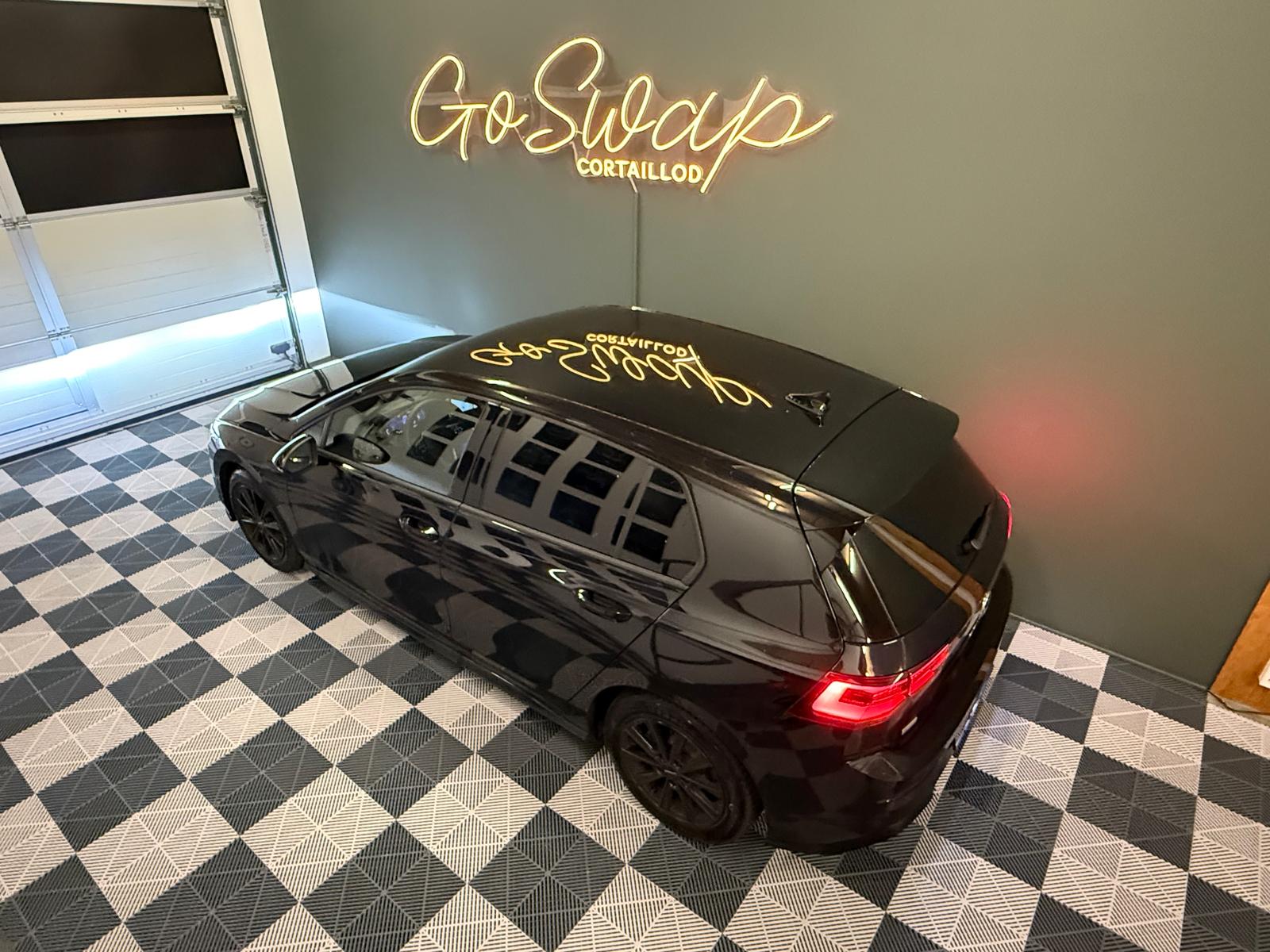 VW Golf 1.5 eTSI mHEV ACT R-Line 75 Edition DSG-showroom-element-2