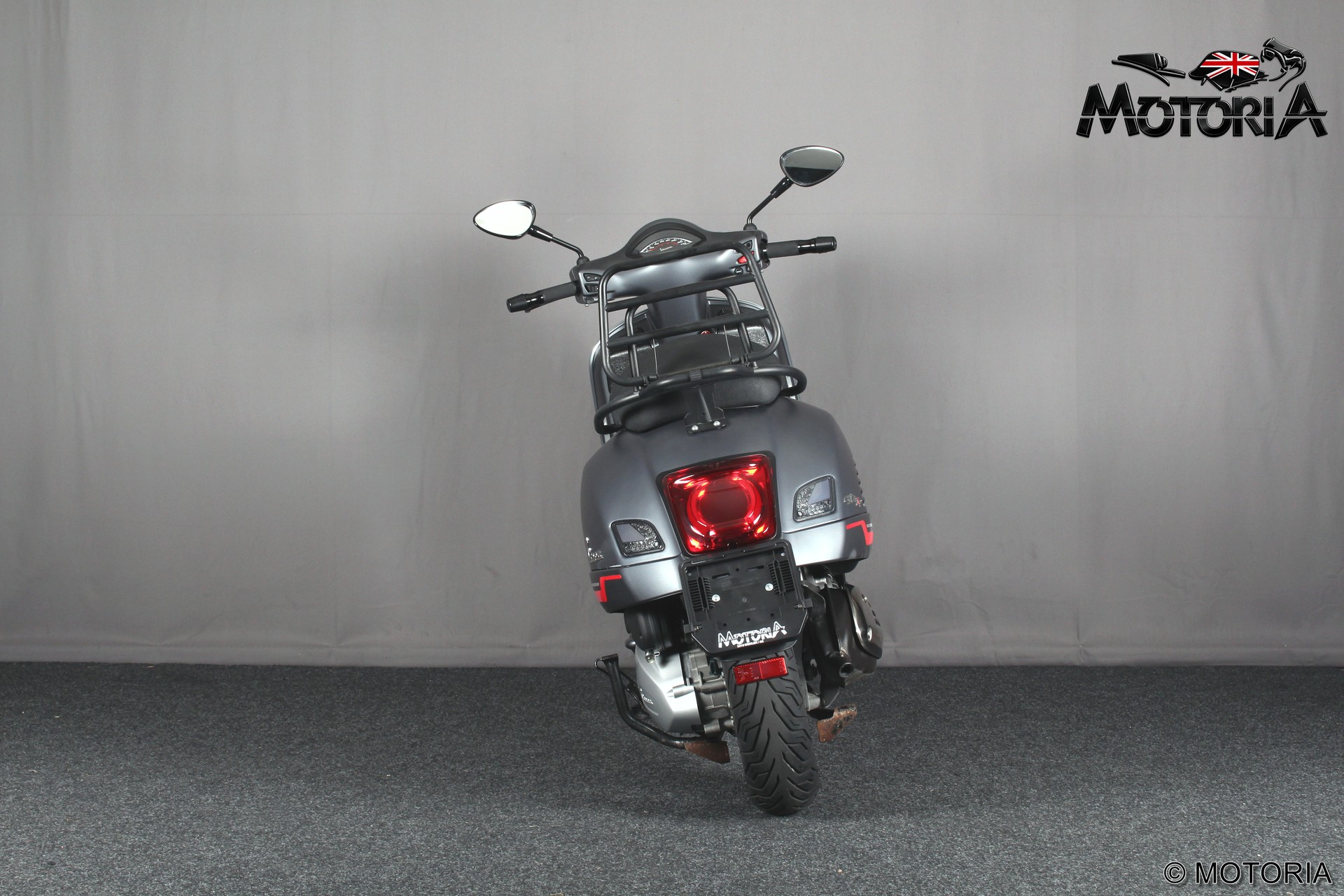 PIAGGIO Vespa GTS 300 Super ABS-image-3