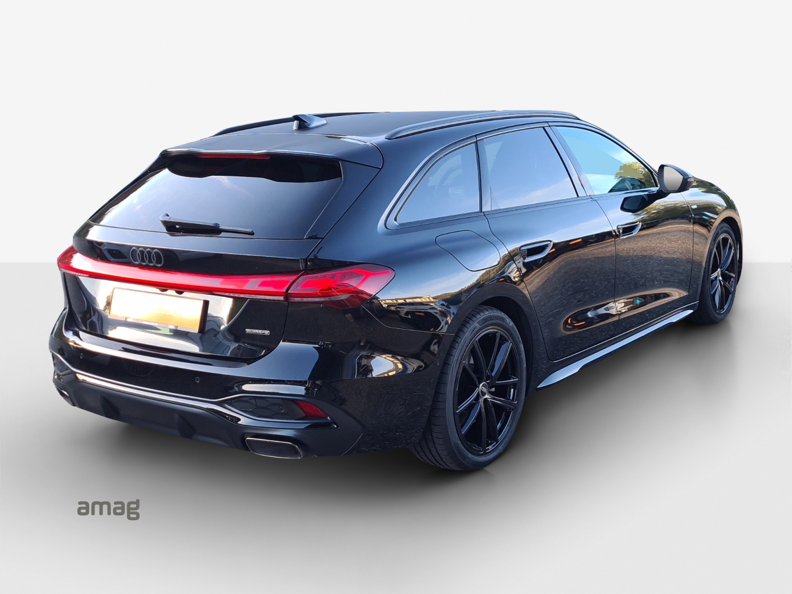 AUDI A5 Avant TFSI quattro 150 kW S tronic-image-4