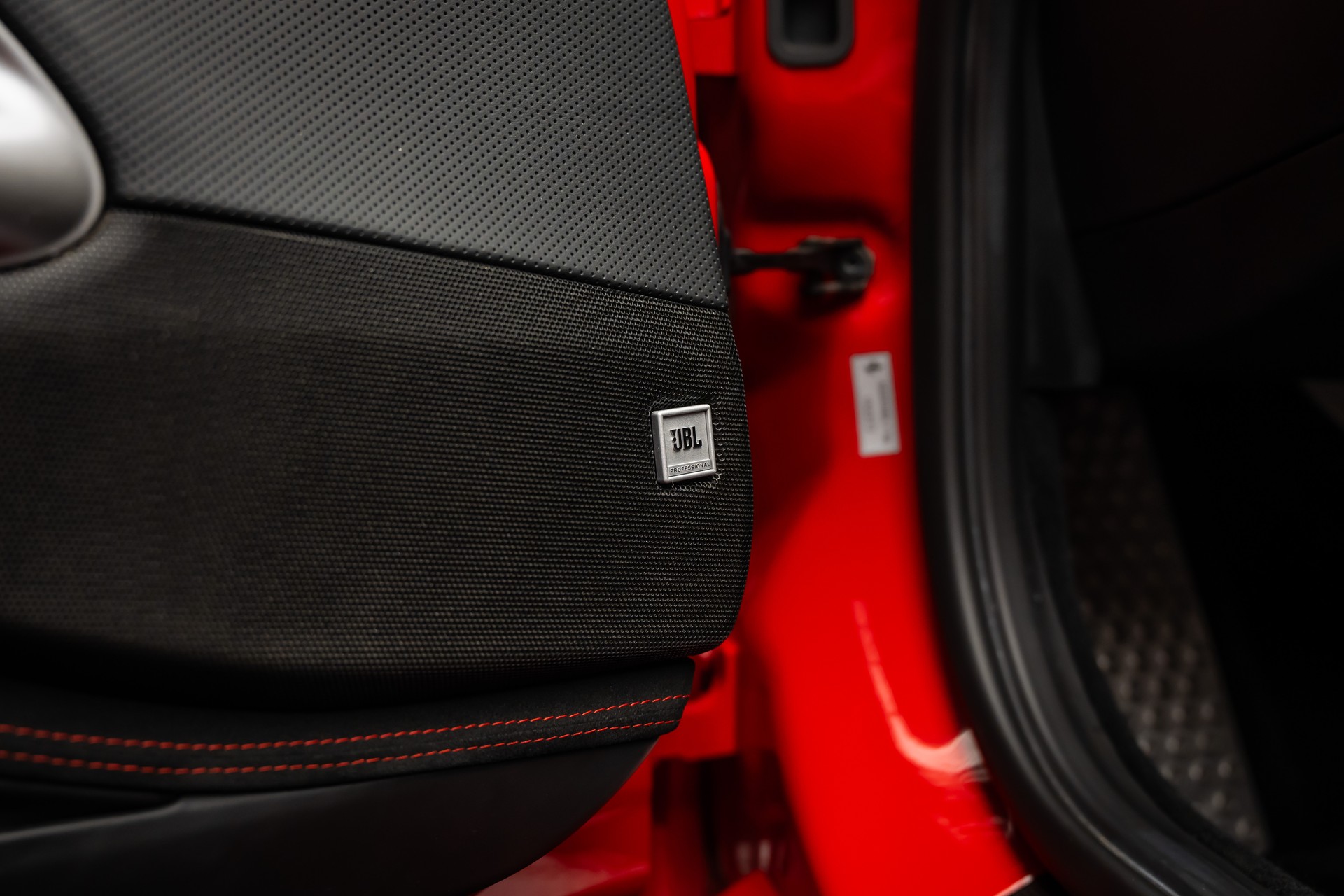 FERRARI * 812 SUPERFAST * ROSSO CORSA * CARBON RACING-SEATS *-image-18