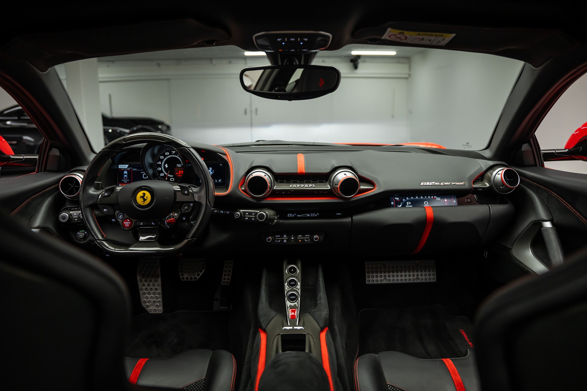 FERRARI * 812 SUPERFAST * ROSSO CORSA * CARBON RACING-SEATS *-image-19