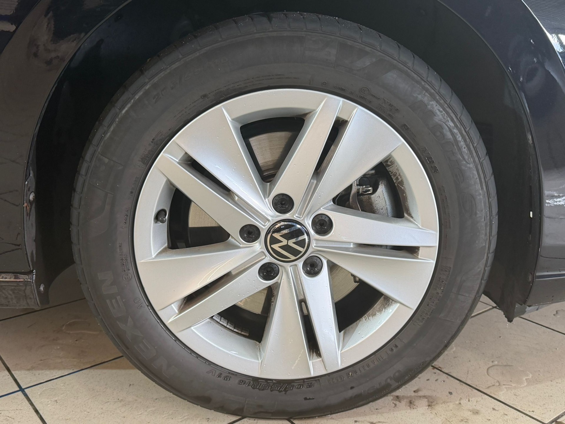 VW Golf 2.0 TDI Life DSG 4Motion-image-4