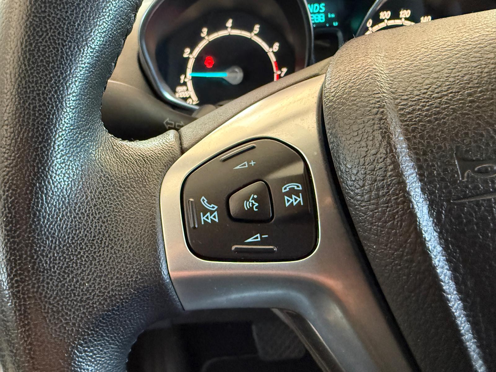 FORD B-Max 1.6 Ti-VCT Trend PowerShift-image-14