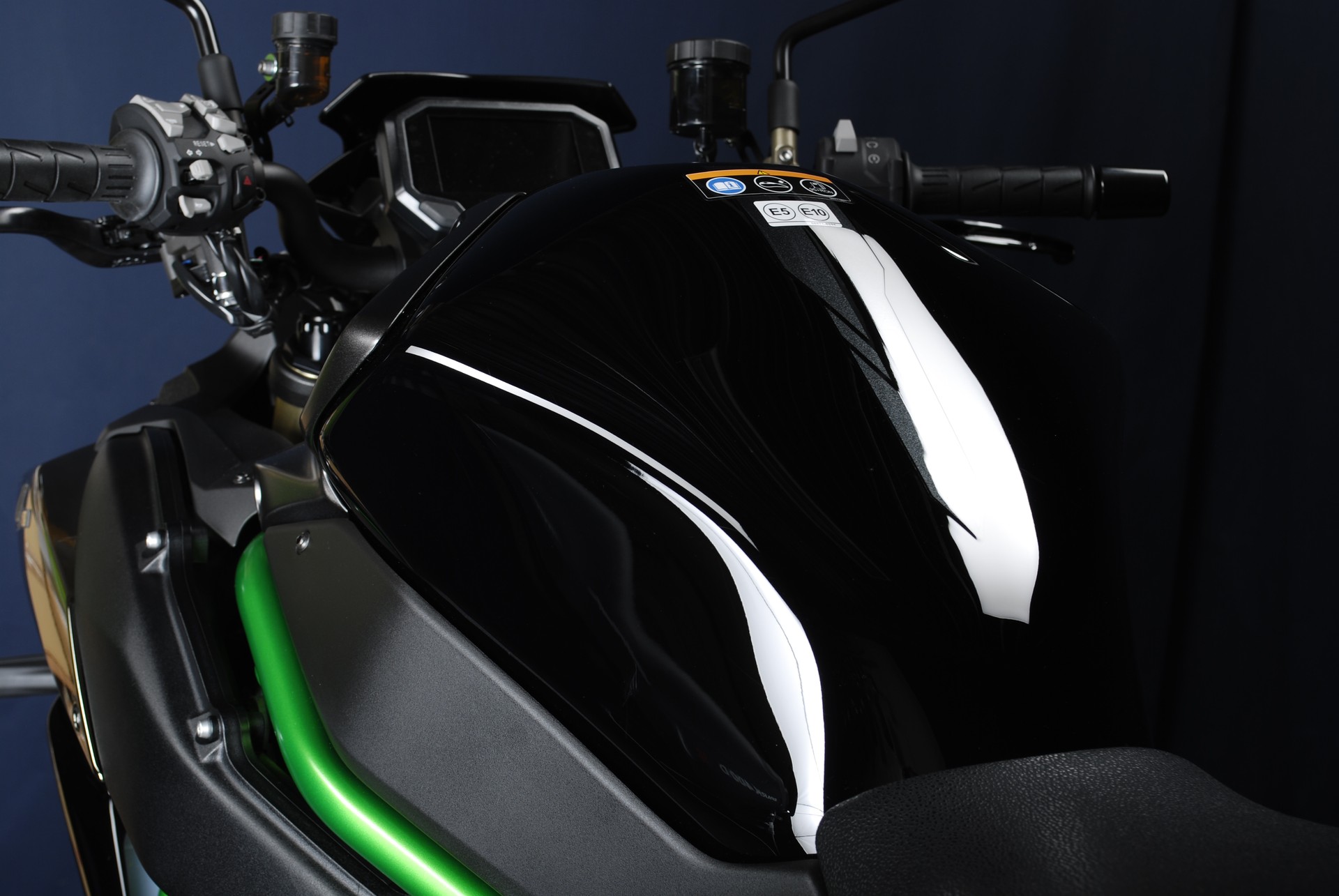 KAWASAKI Z H2 SE-image-14