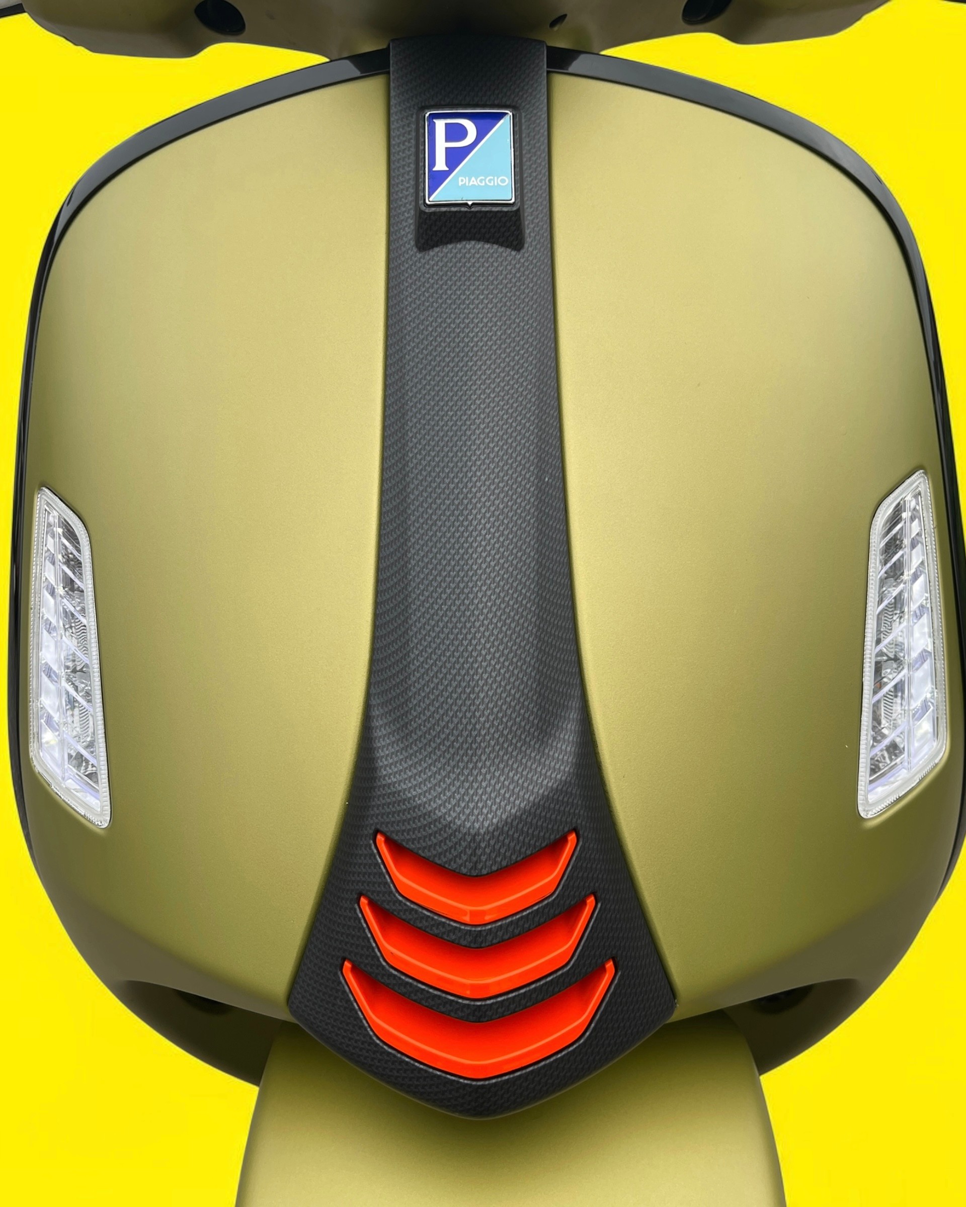 PIAGGIO Vespa GTS 125 Super Sport ABS-image-8