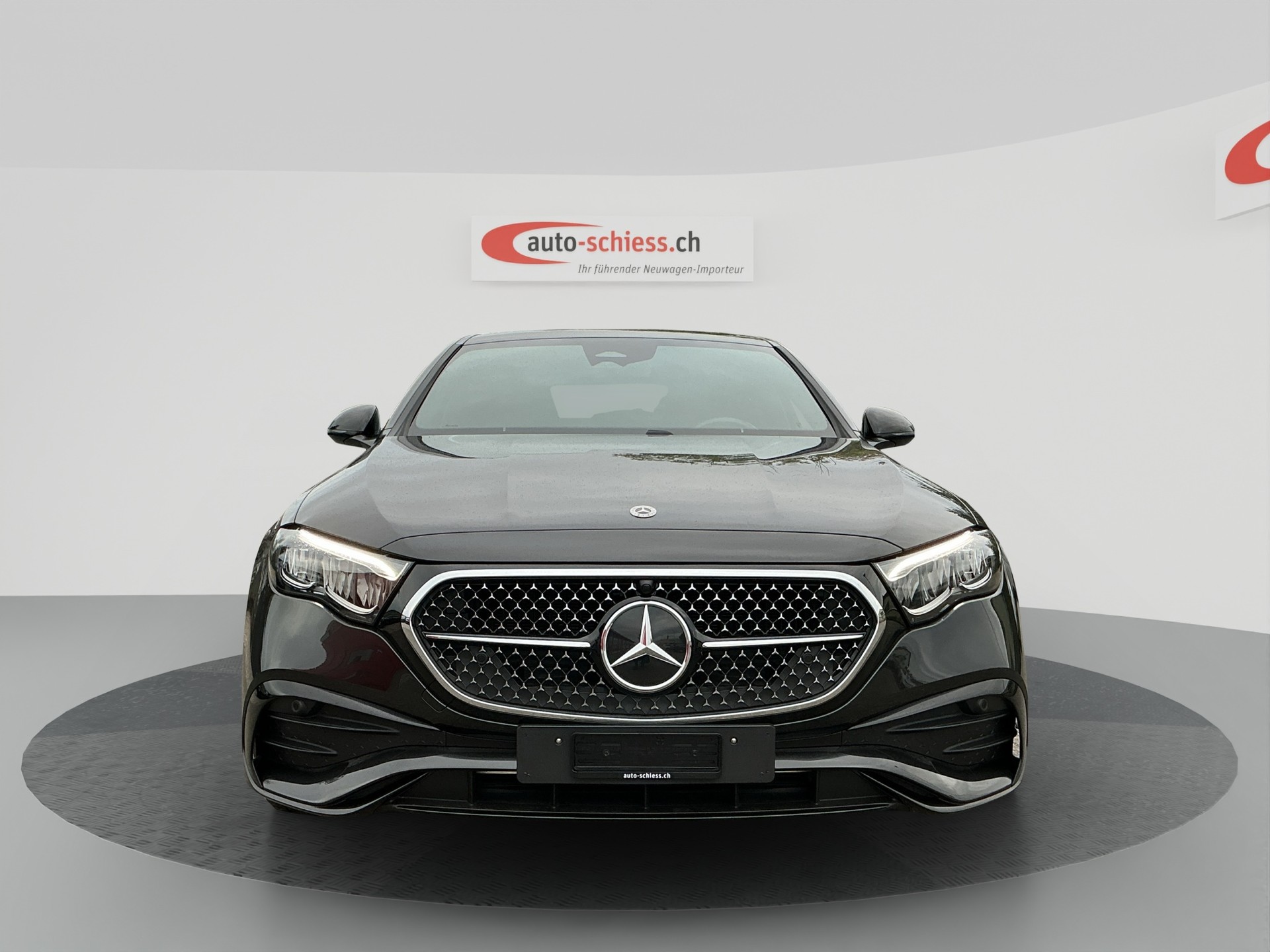 MERCEDES-BENZ E 200 9G-Tronic AMG Line-showroom-element-1
