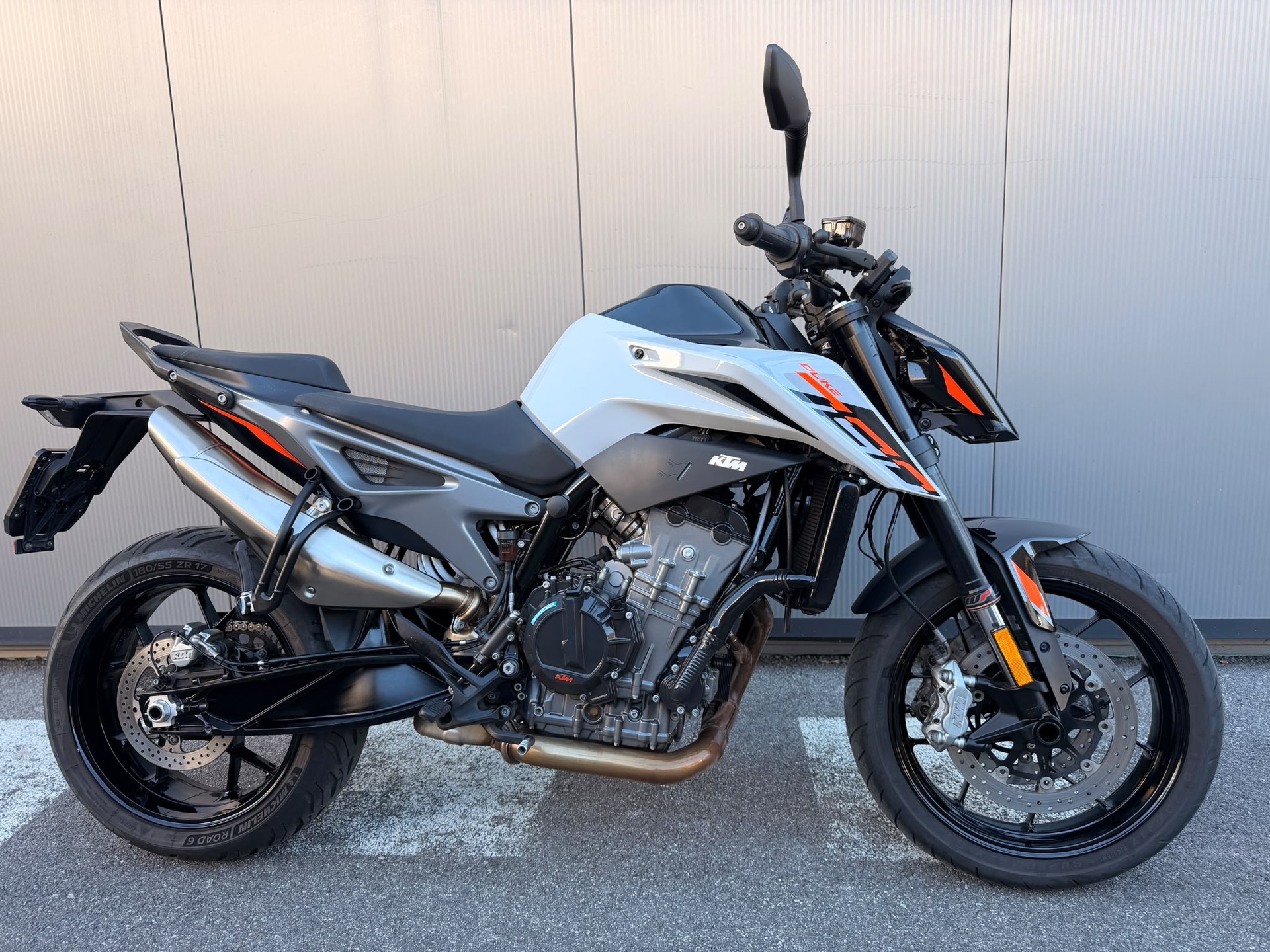 KTM 790 Duke-image-0