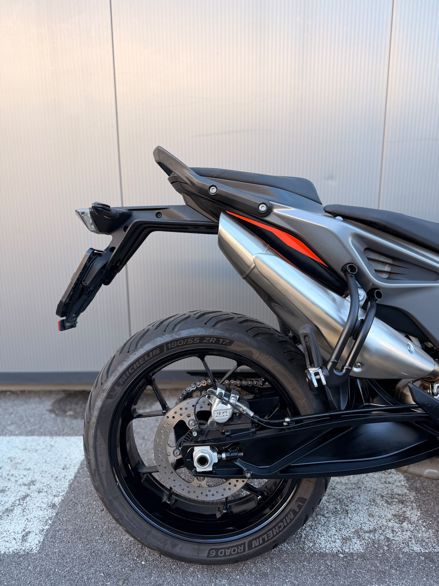 KTM 790 Duke-image-3