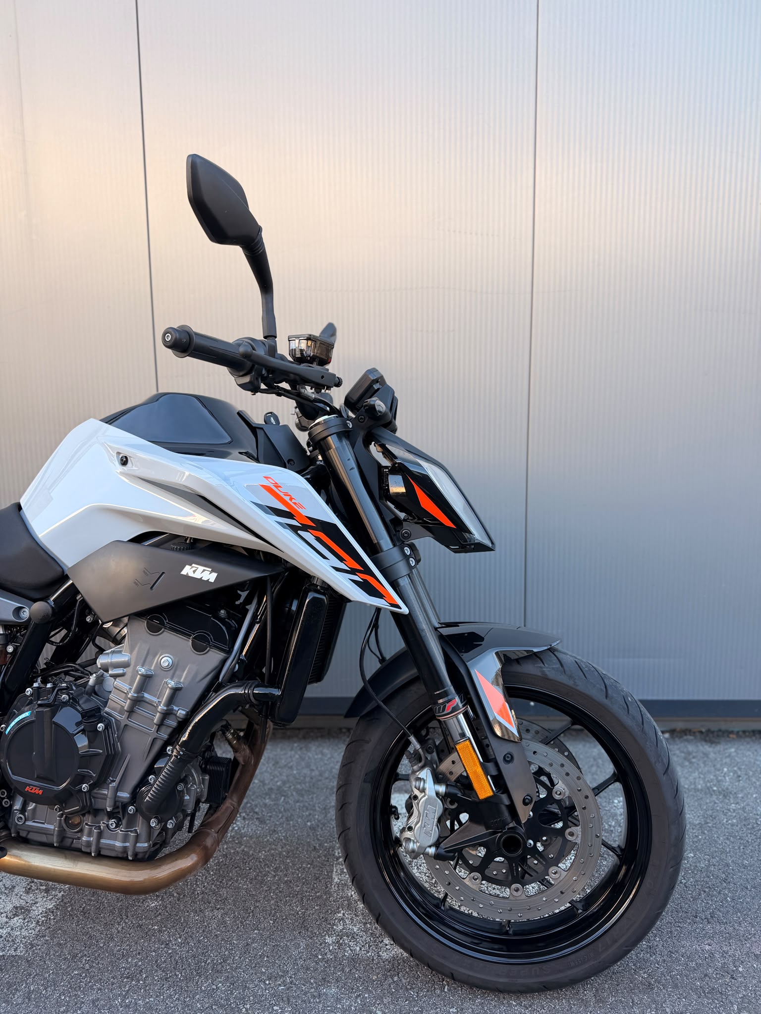 KTM 790 Duke-image-2