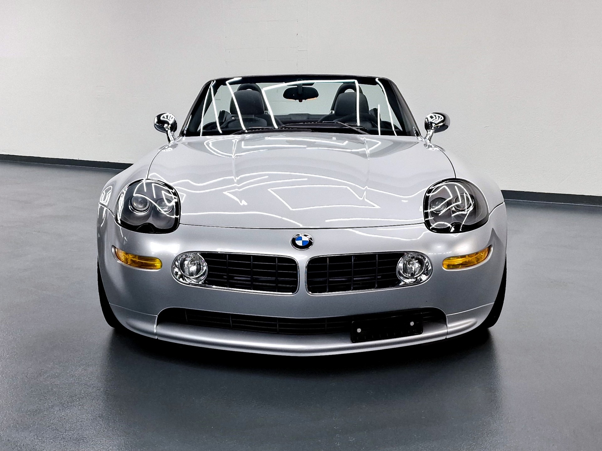 BMW Z8 Roadster-image-6