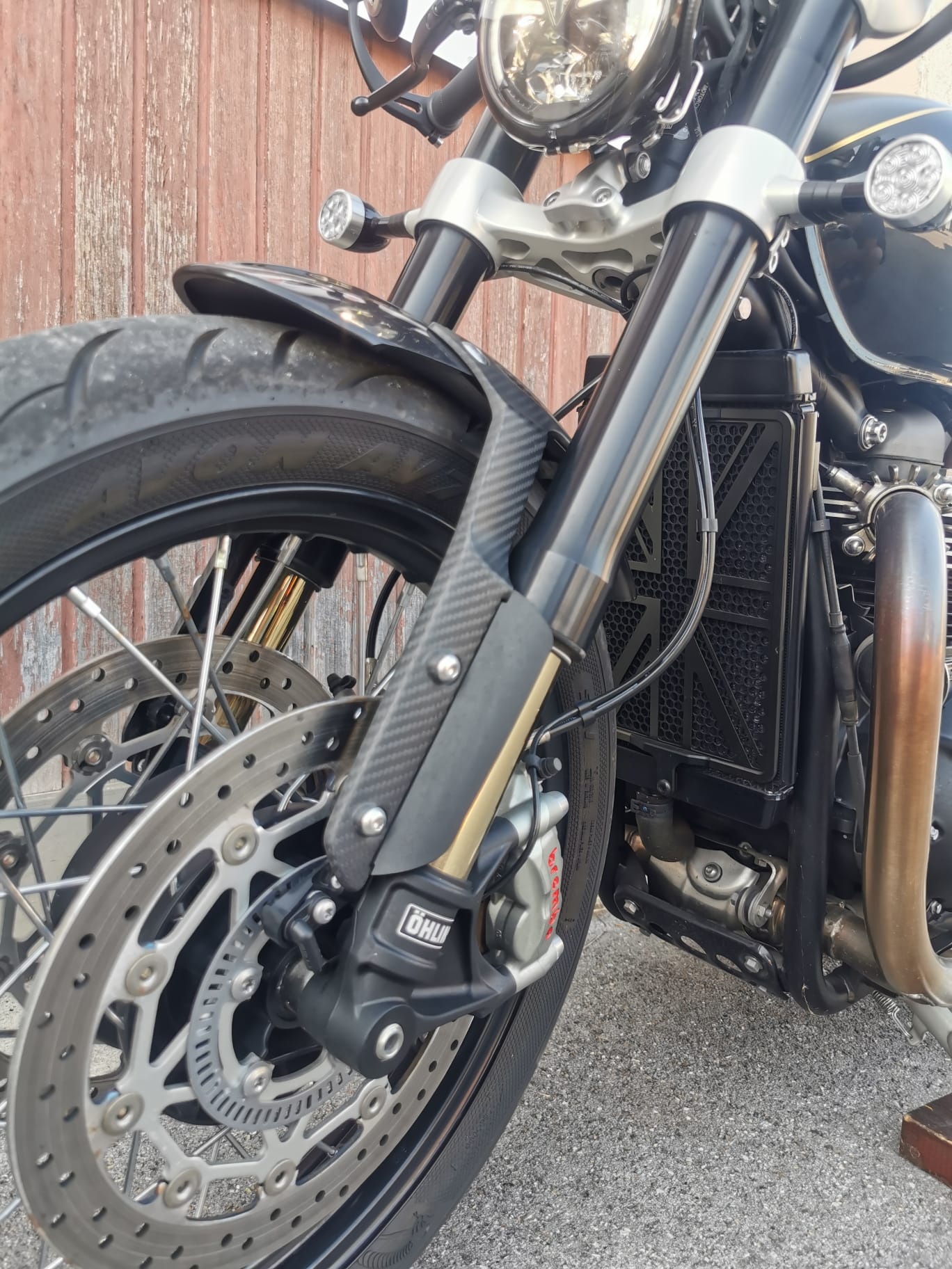 TRIUMPH Bonneville 1200 Bobber-image-7
