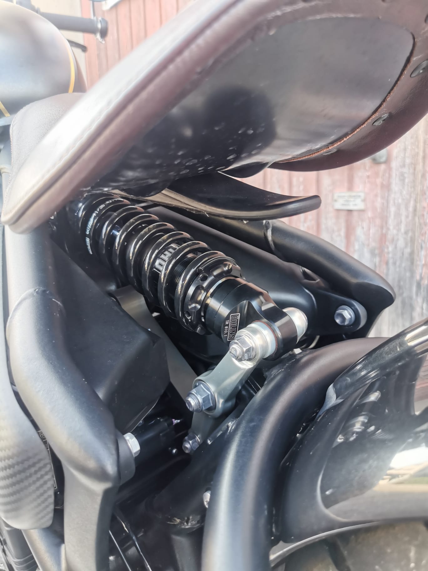 TRIUMPH Bonneville 1200 Bobber-image-9