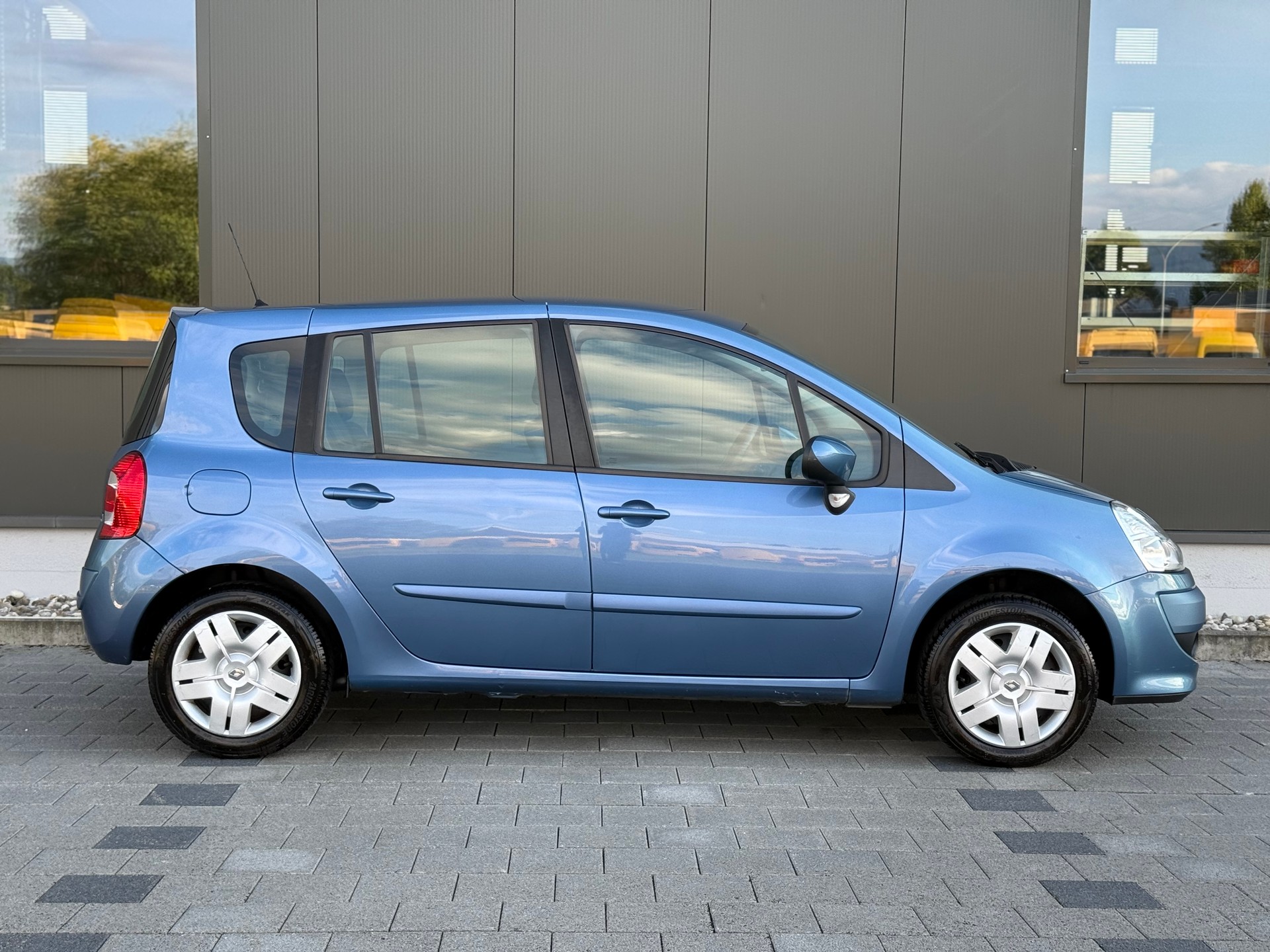 RENAULT Modus 1.2 16V T Dynamique-image-3