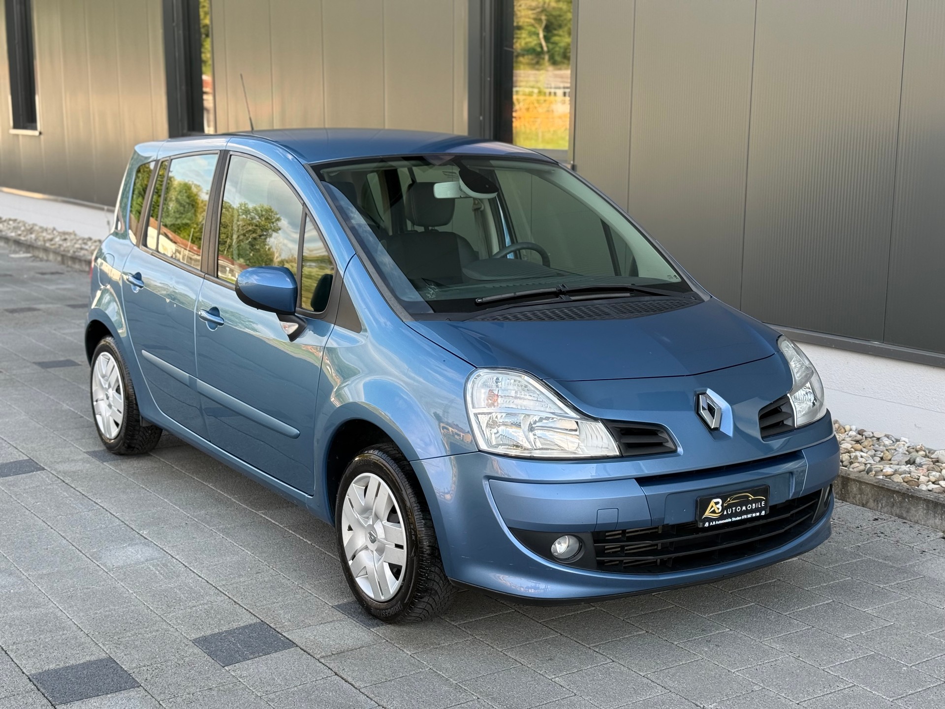 RENAULT Modus 1.2 16V T Dynamique-image-2