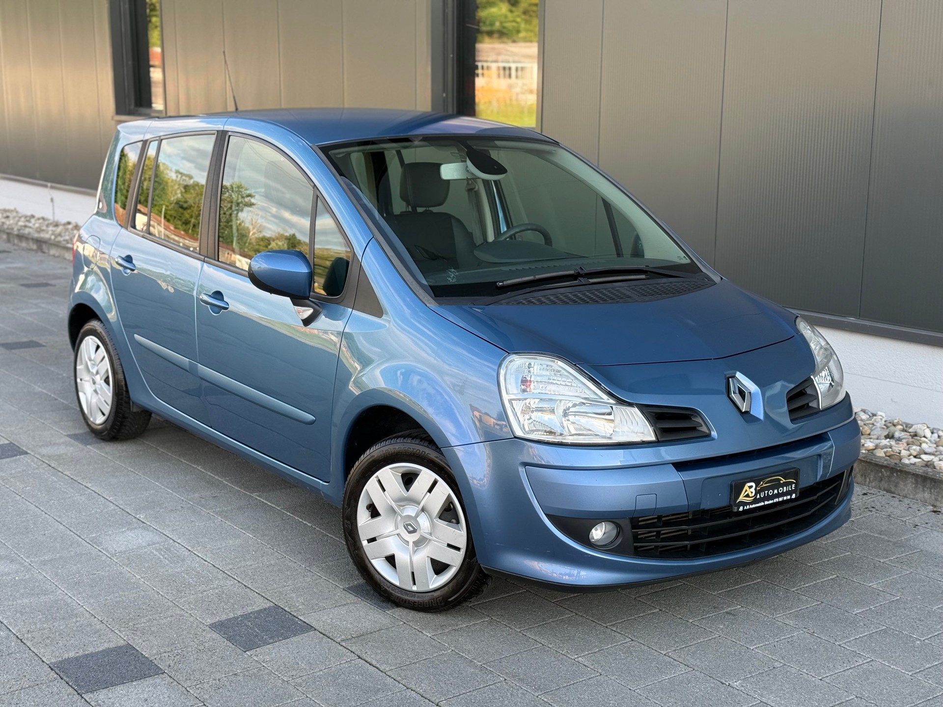 RENAULT Modus 1.2 16V T Dynamique-image-1
