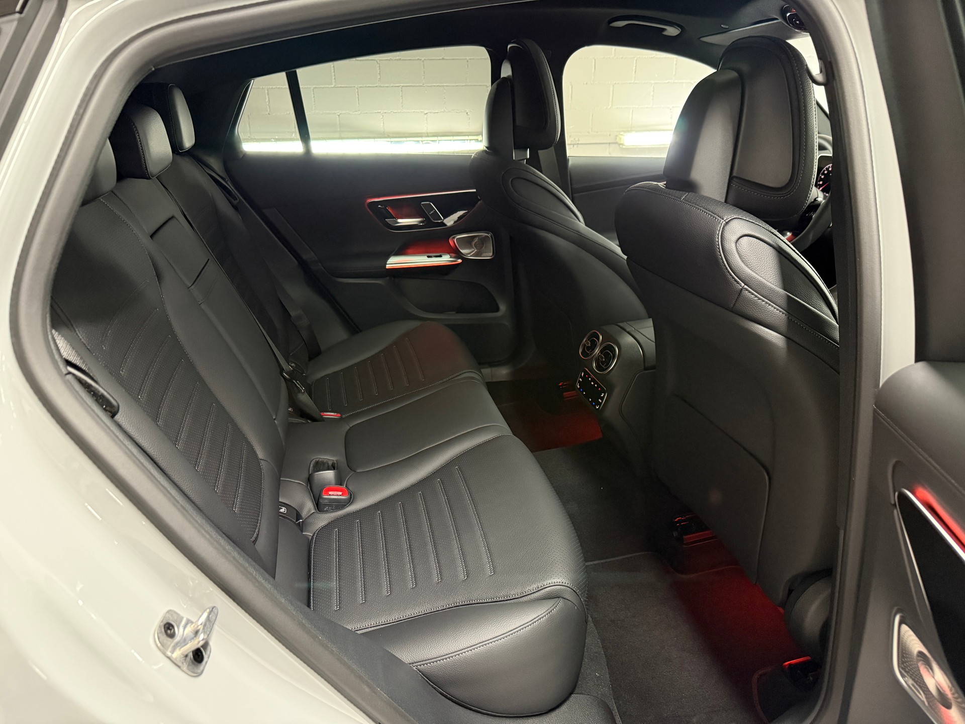MERCEDES-BENZ GLC 200 4MATIC Coupe-image-8