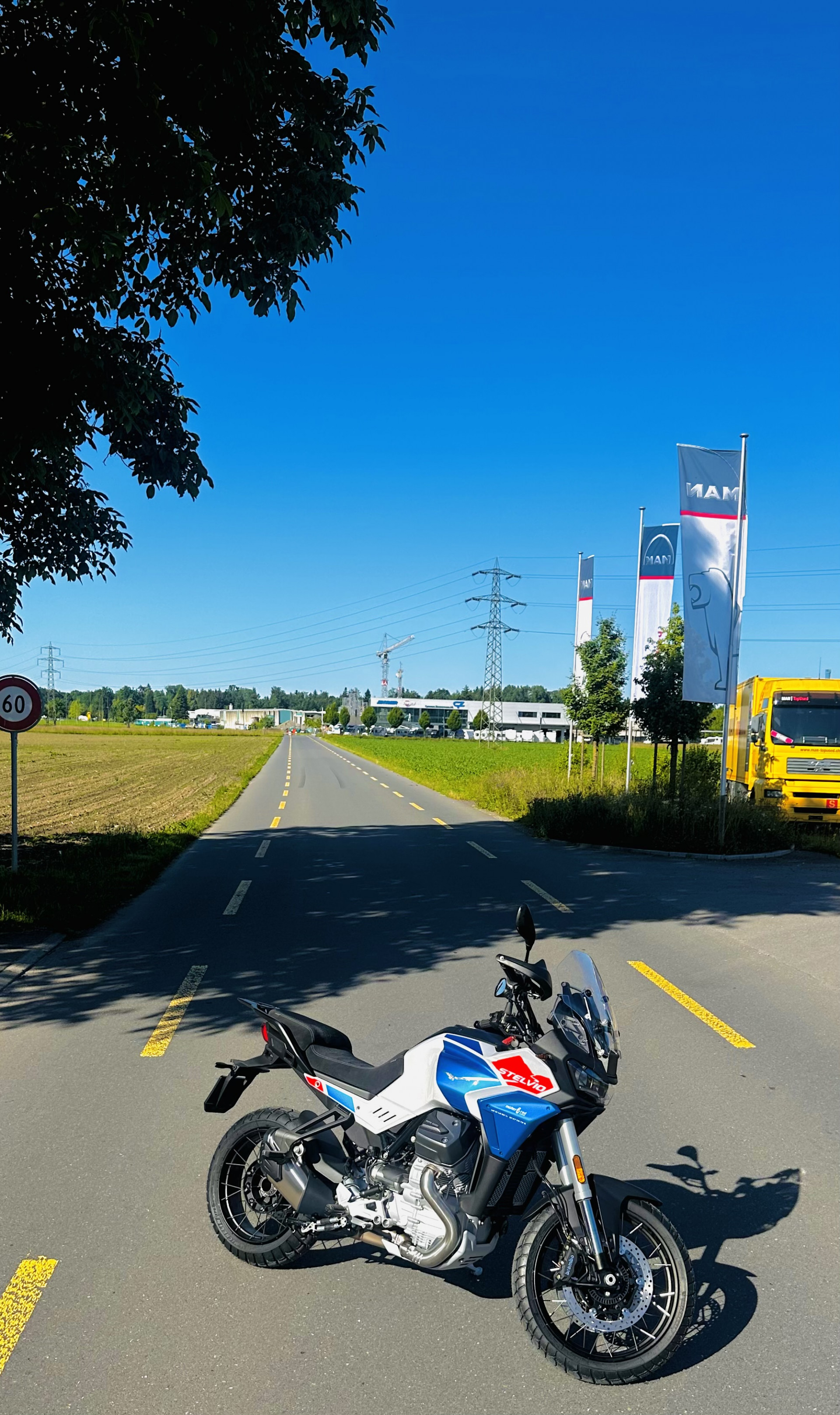 MOTO GUZZI Stelvio Duecento Tributo-image-2