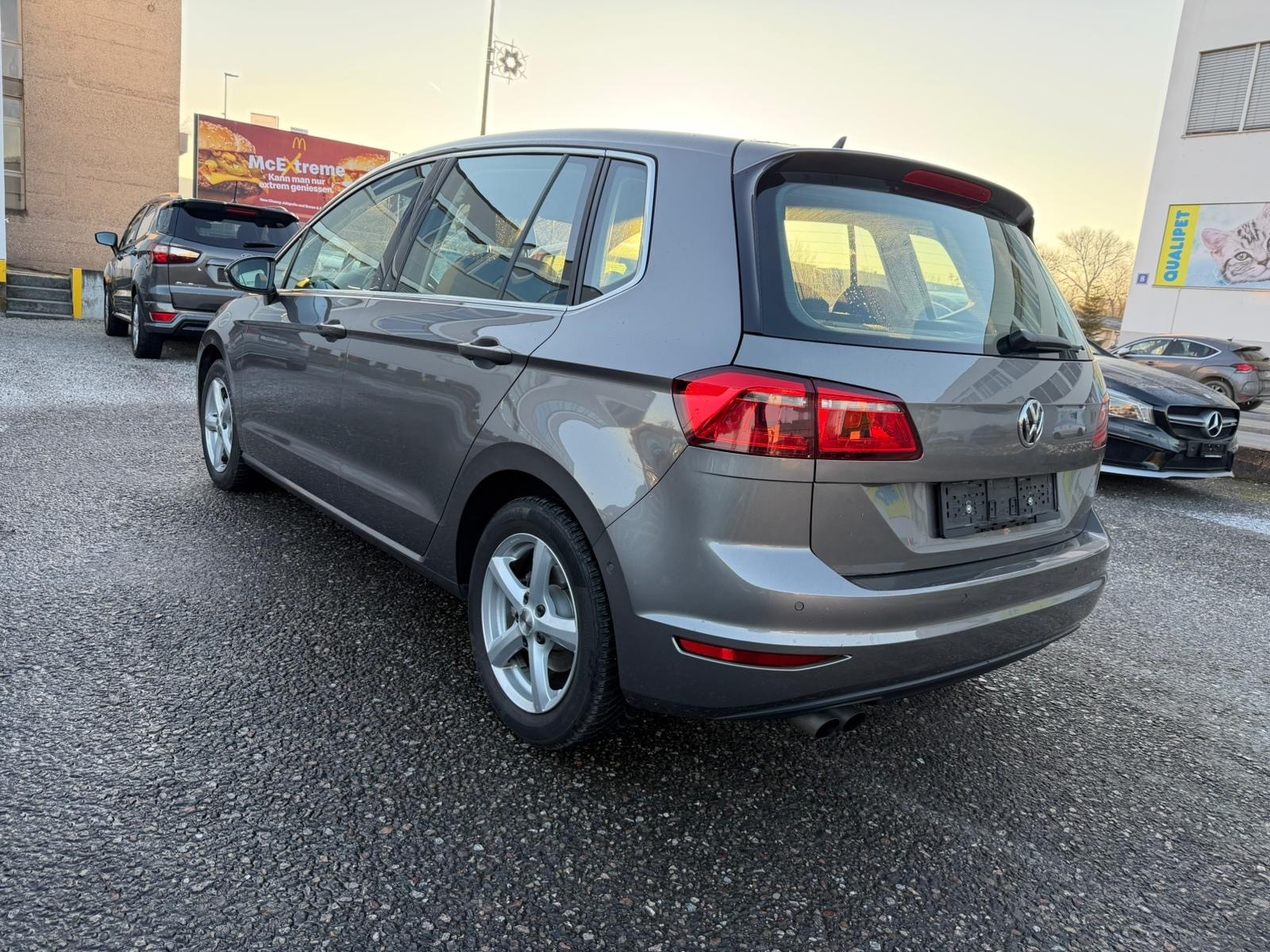 VW Golf Sportsvan 1.4 TSI Highline DSG-image-4