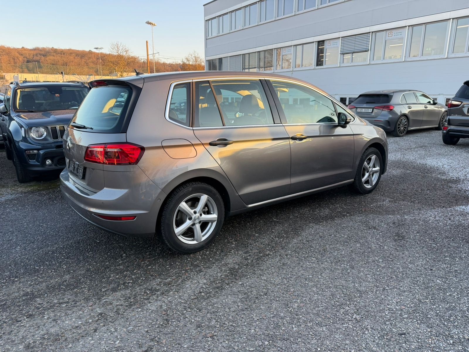 VW Golf Sportsvan 1.4 TSI Highline DSG-image-5