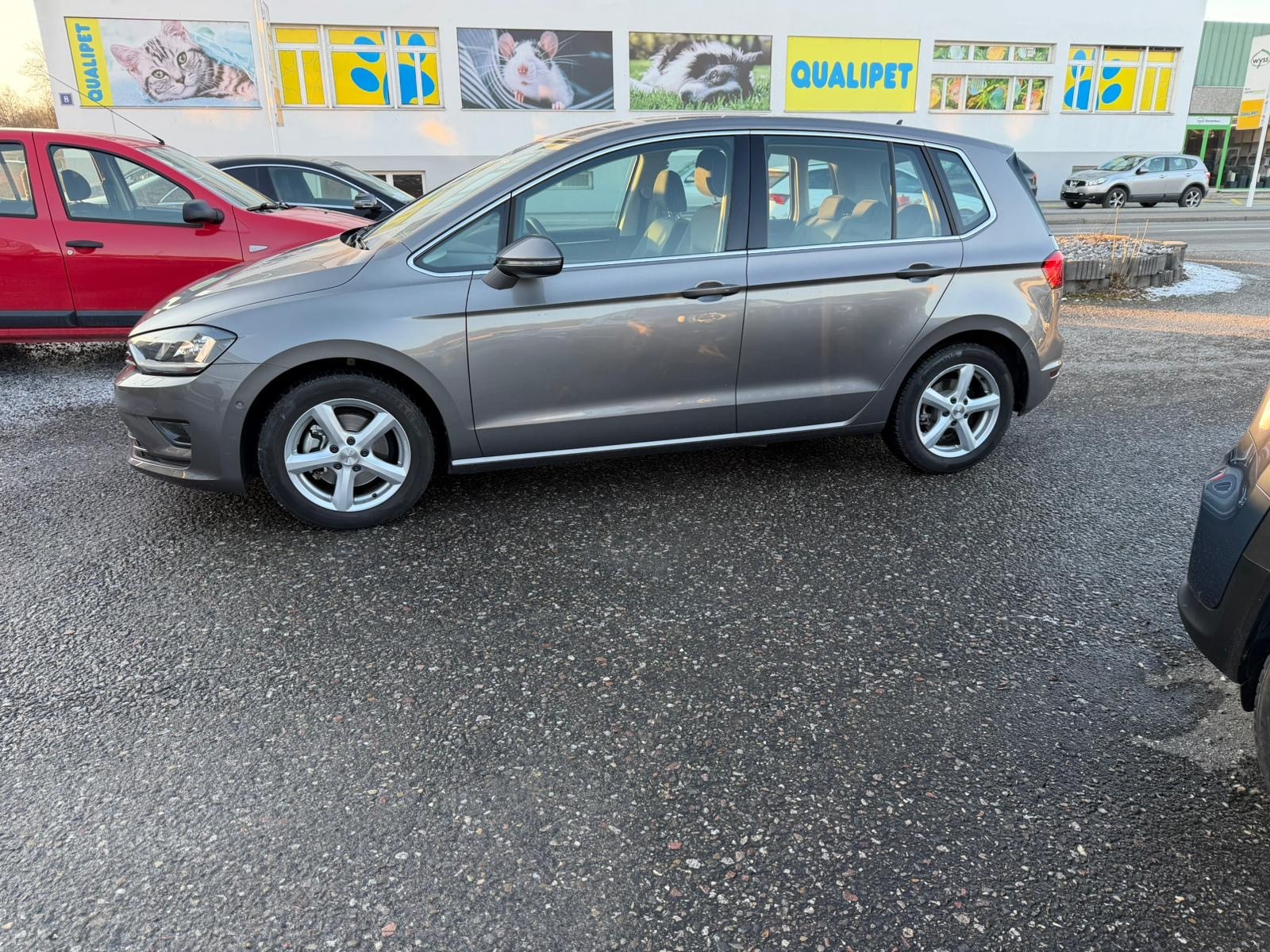 VW Golf Sportsvan 1.4 TSI Highline DSG-image-6