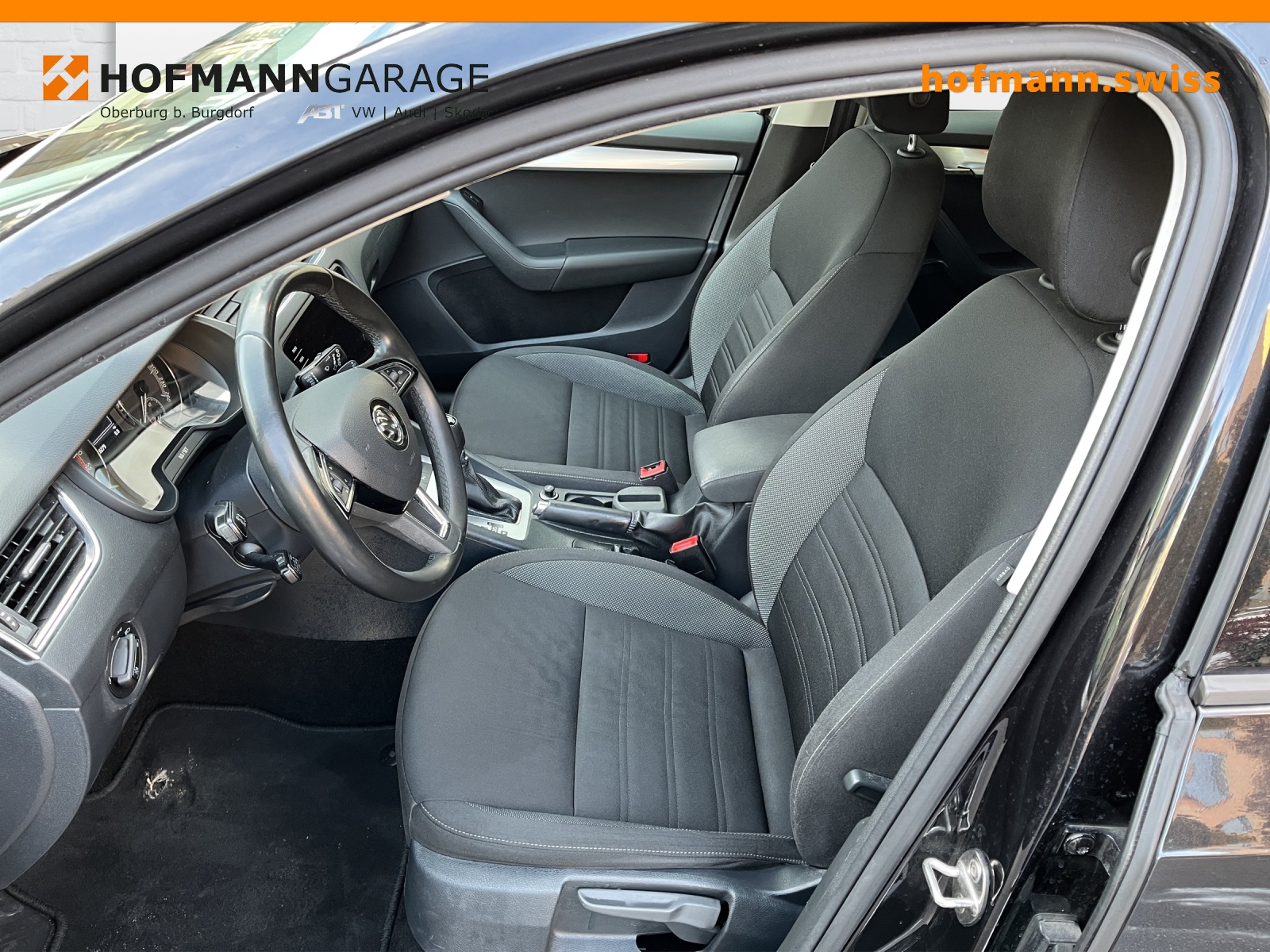 SKODA Octavia Combi 2.0 TDI Ambition 4x4 DSG-image-9