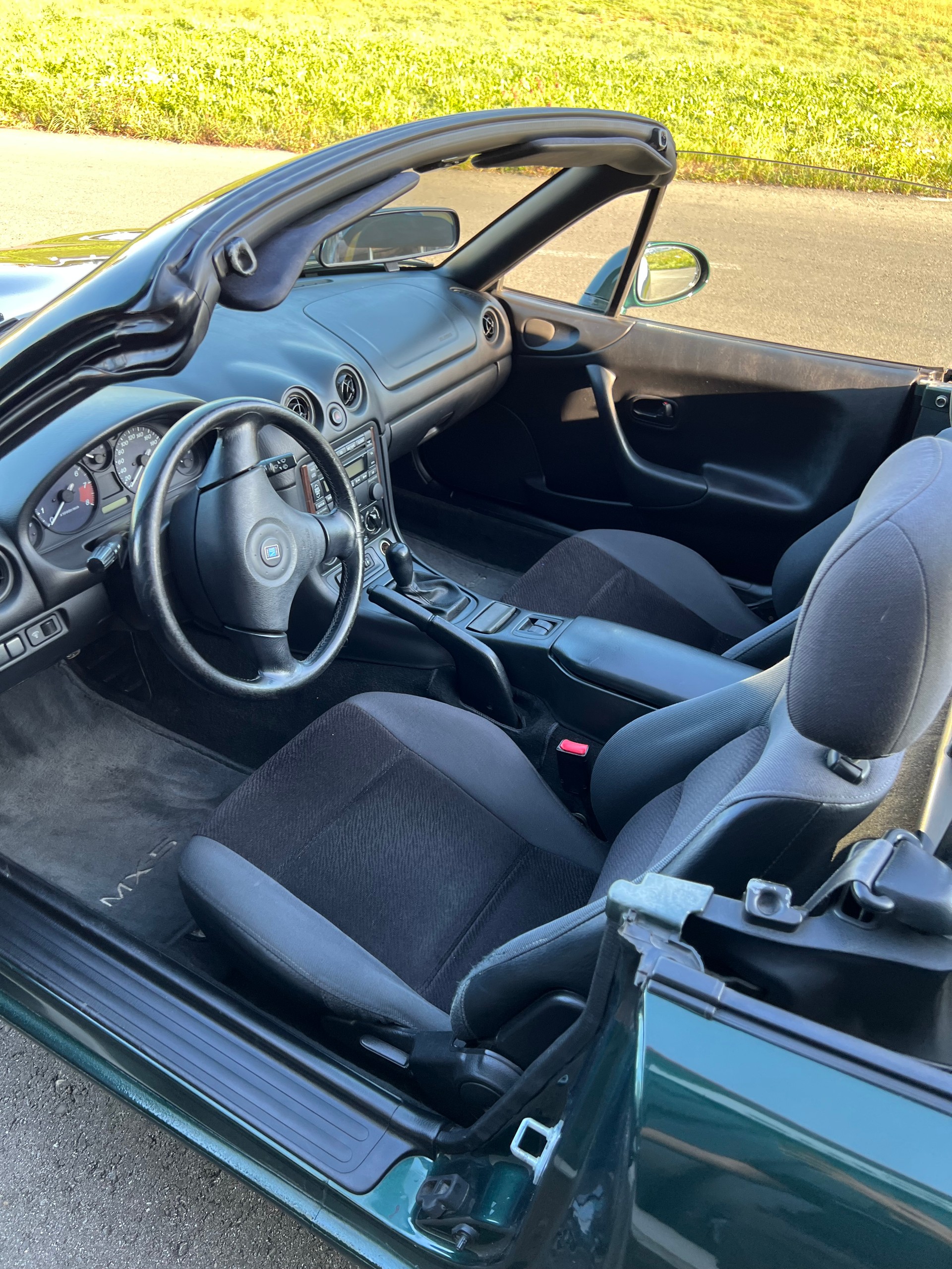 MAZDA MX-5 1.6i-16 Youngster-image-12