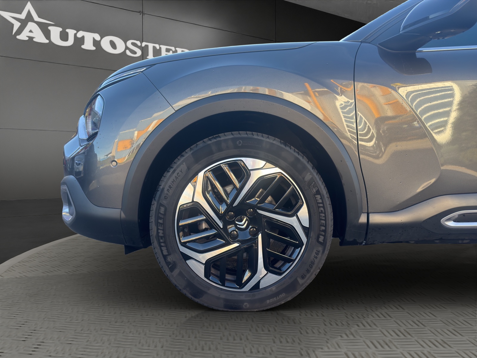 CITROEN C4 X 1.2 Pure Tech Max EAT8-image-8