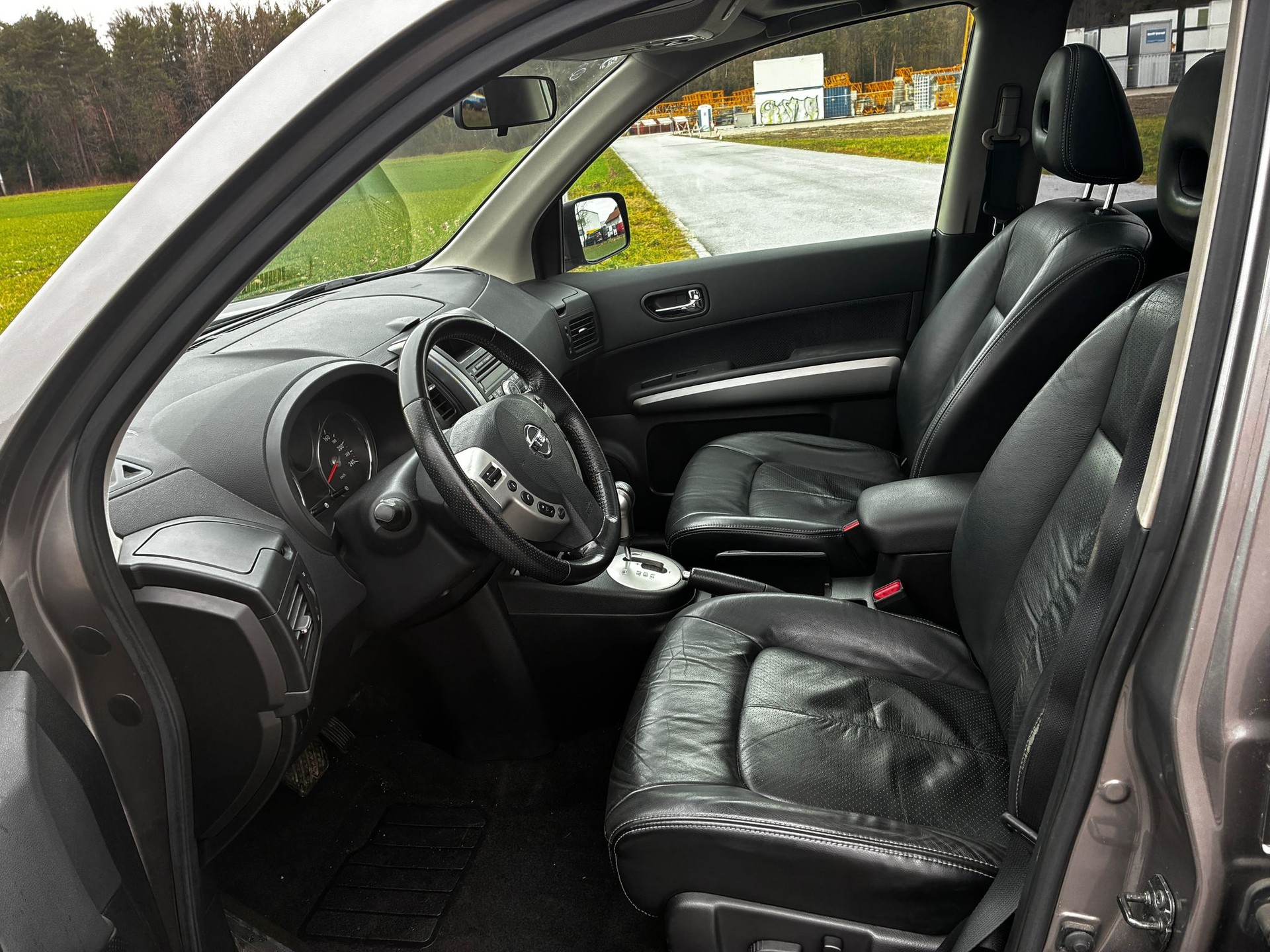 NISSAN X-Trail 2.5 16V LE XTronic CVT-image-2