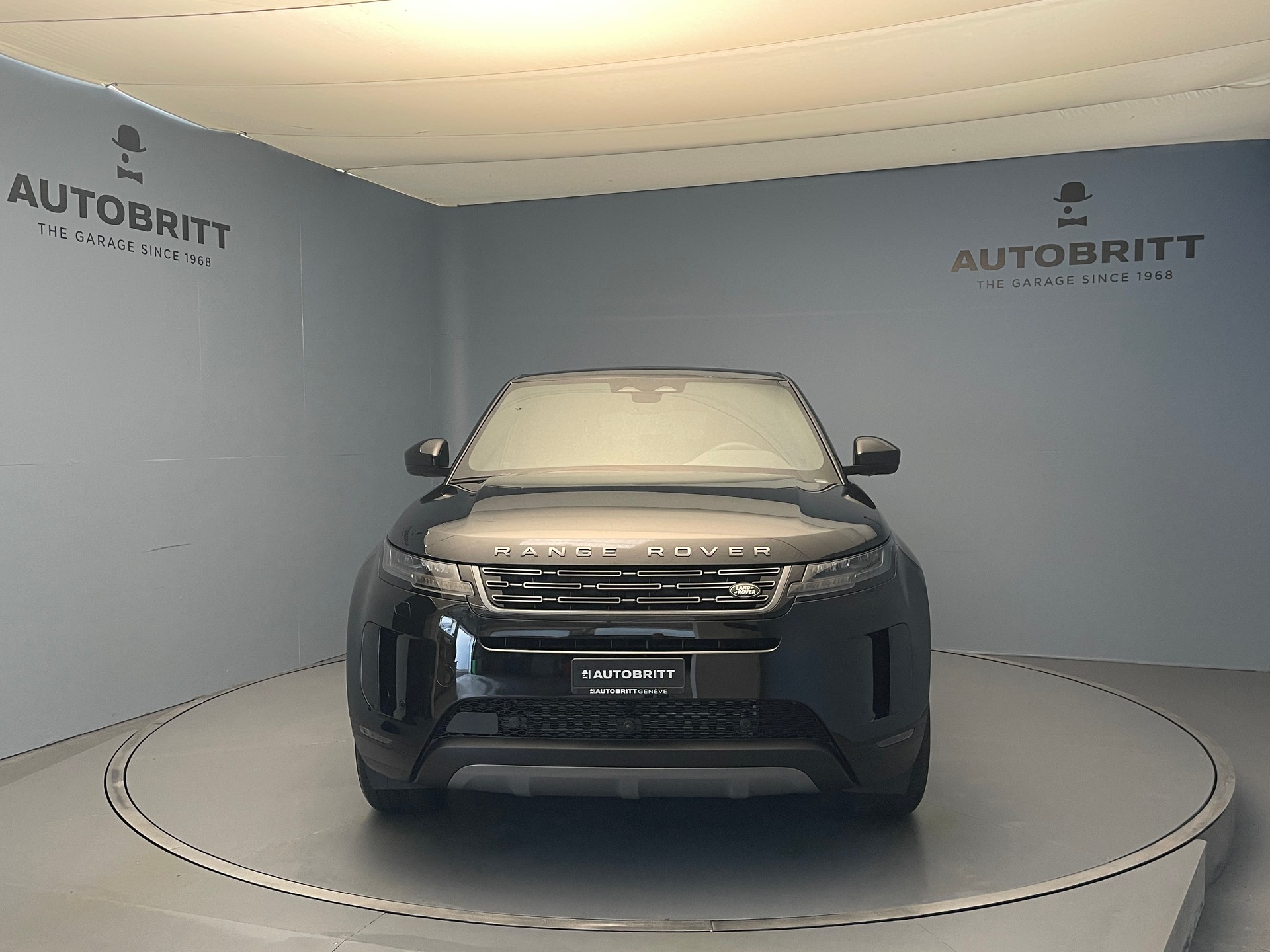 LAND ROVER Range Rover Evoque 1.5 T 270e S-showroom-element-1