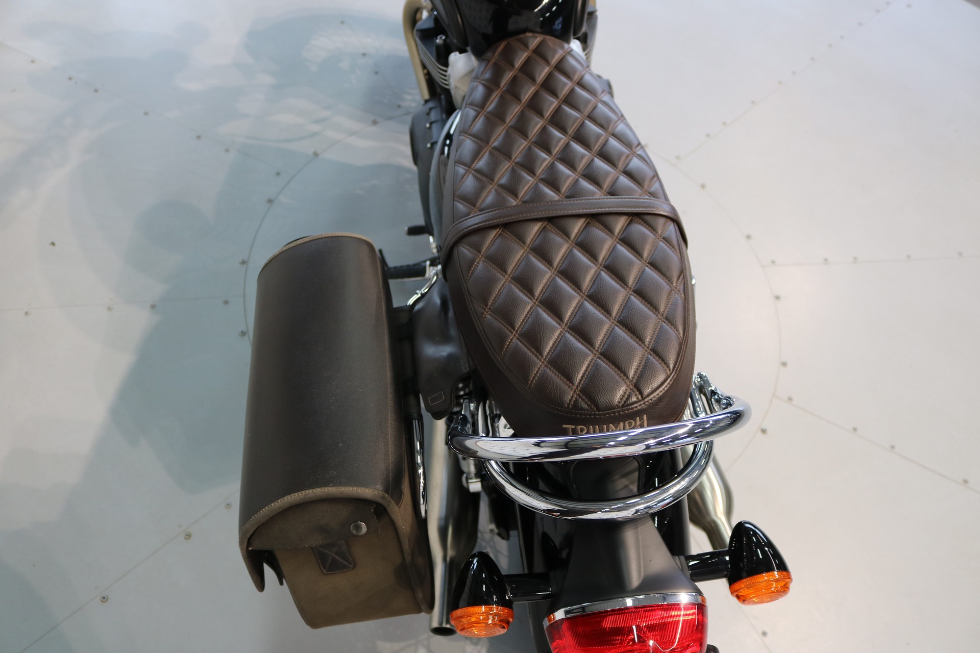 TRIUMPH Bonneville 900 T 100-image-13