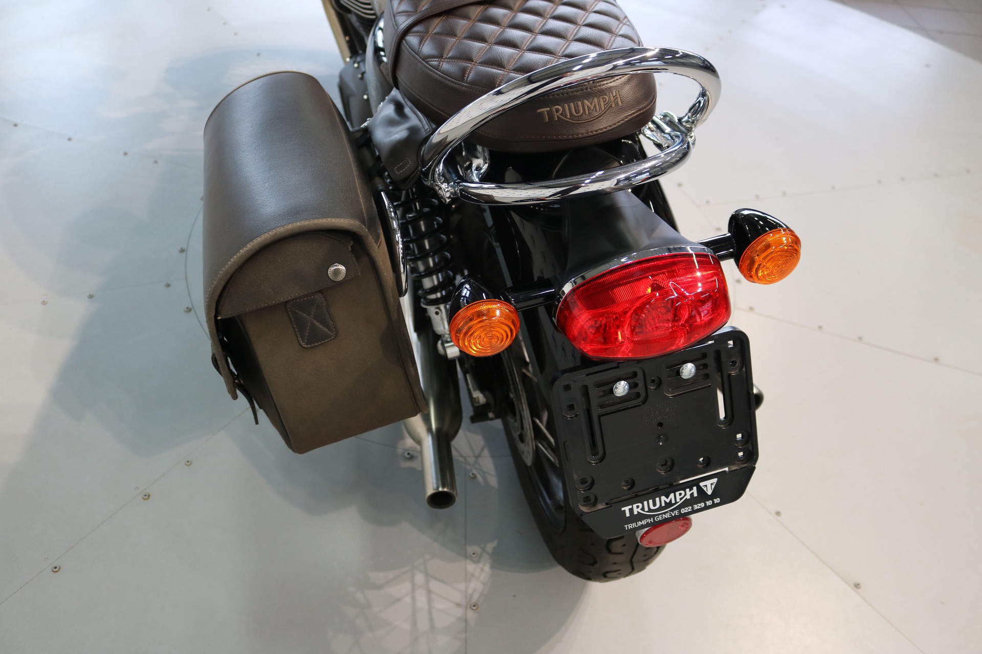 TRIUMPH Bonneville 900 T 100-image-9