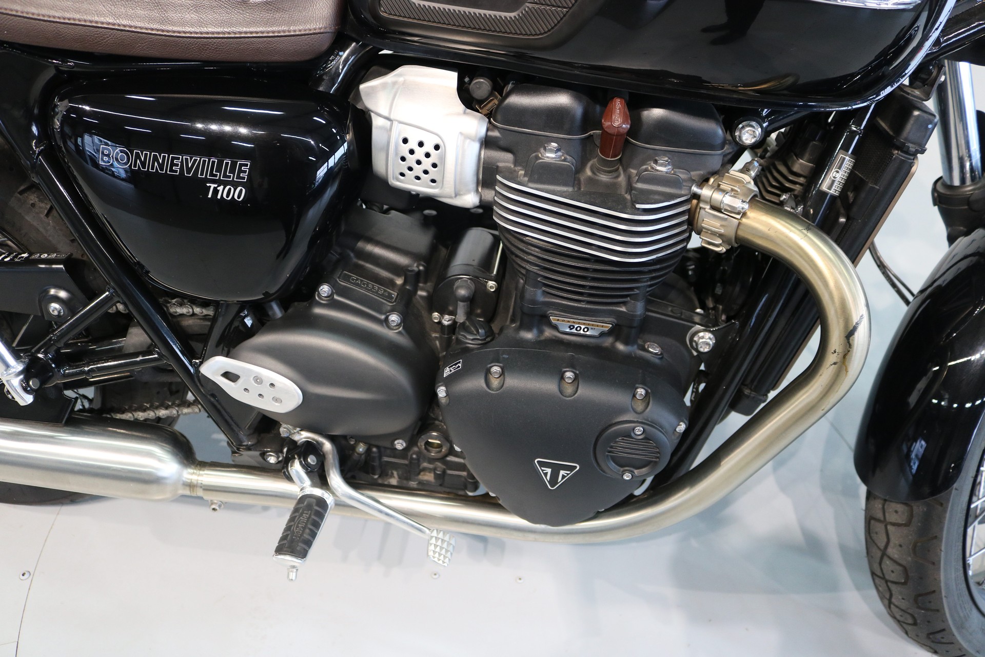 TRIUMPH Bonneville 900 T 100-image-6