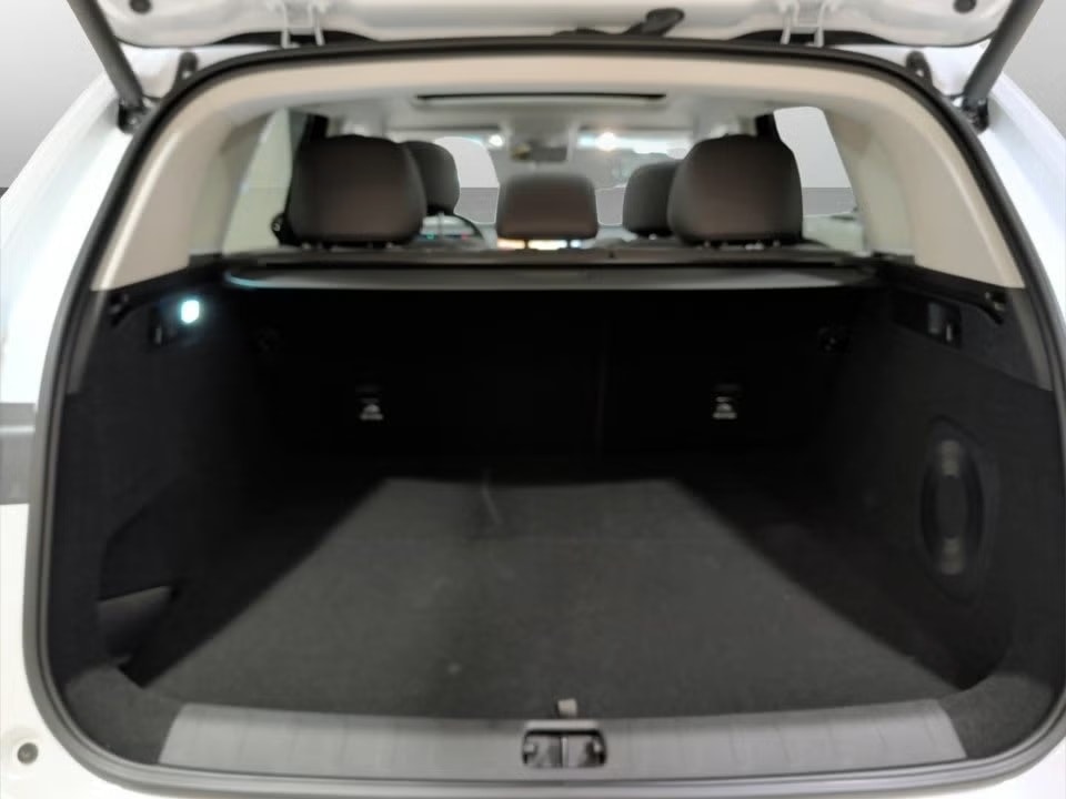 LEAPMOTOR C10 82kWh AWD ProMax Design 598hk AWD-image-4
