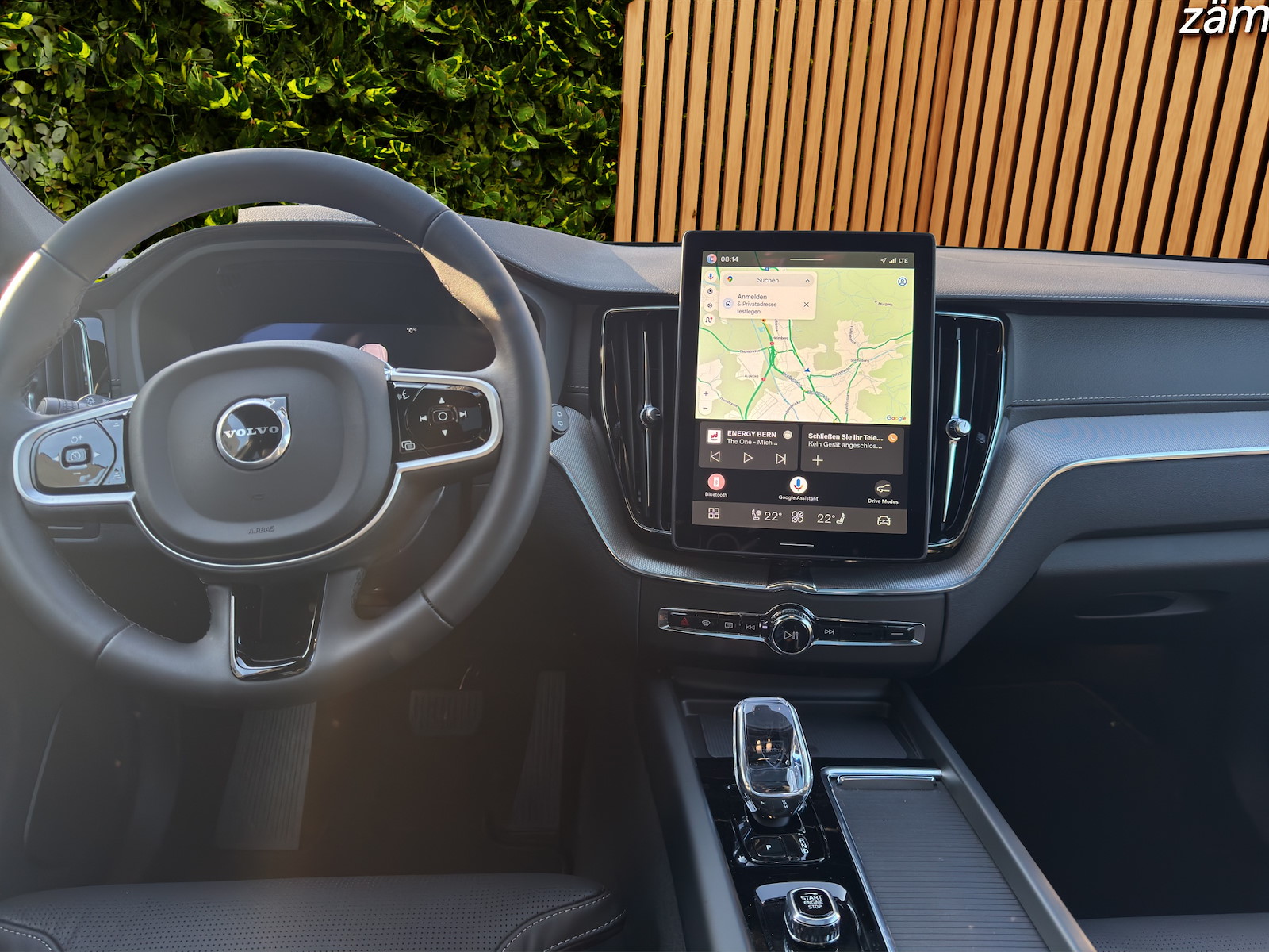 VOLVO XC60 2.0 T8 TE Black Edition eAWD-image-9