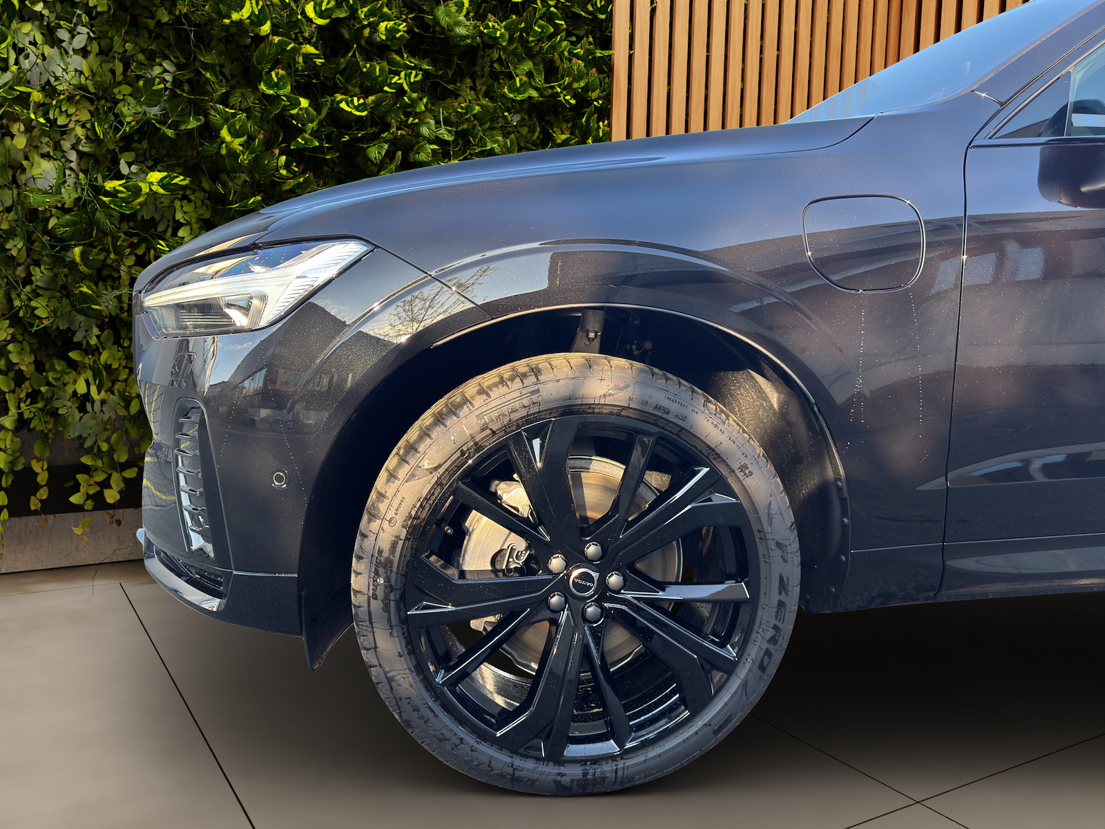 VOLVO XC60 2.0 T8 TE Black Edition eAWD-image-7