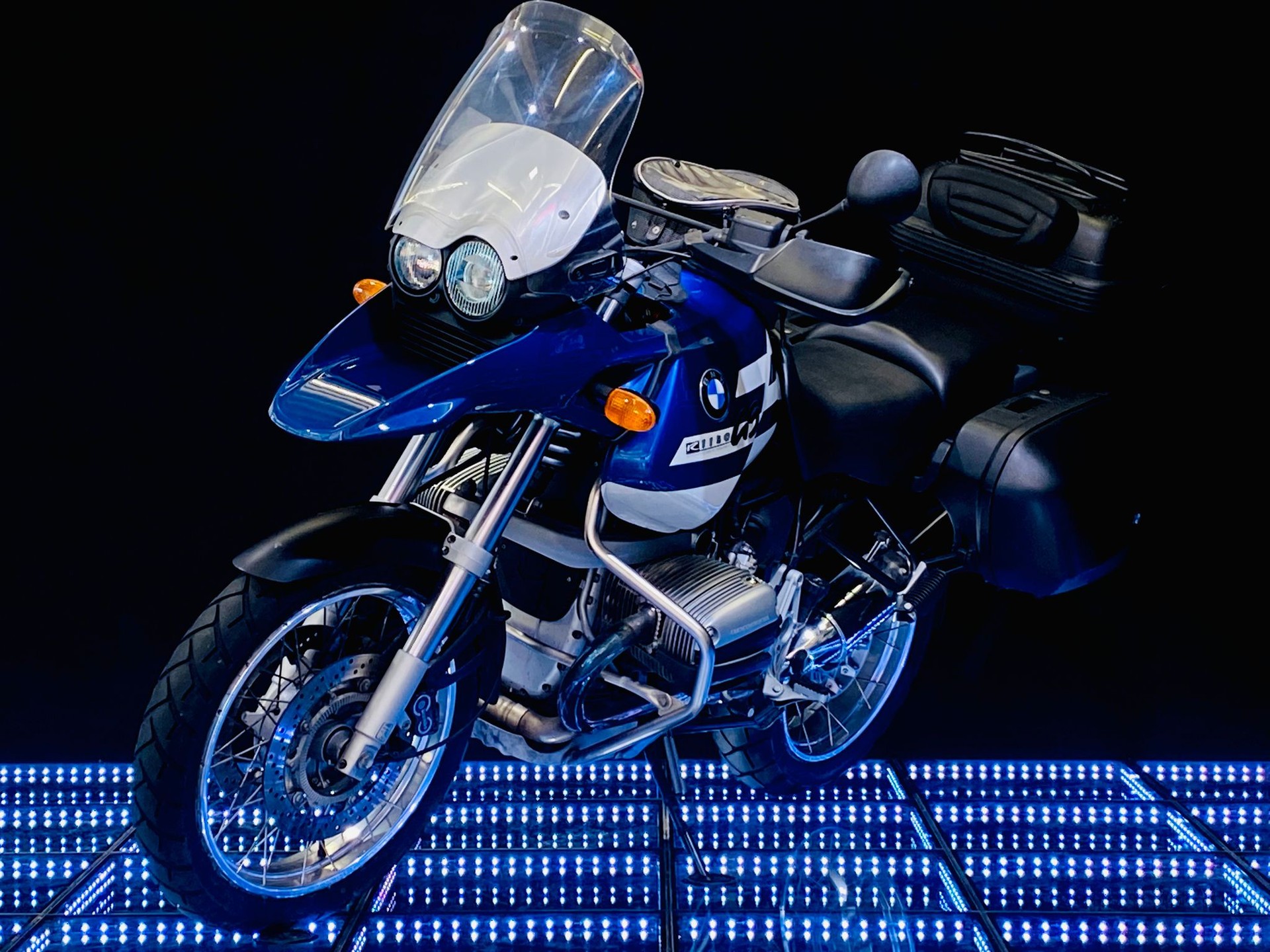 BMW R 1150 GS-image-1