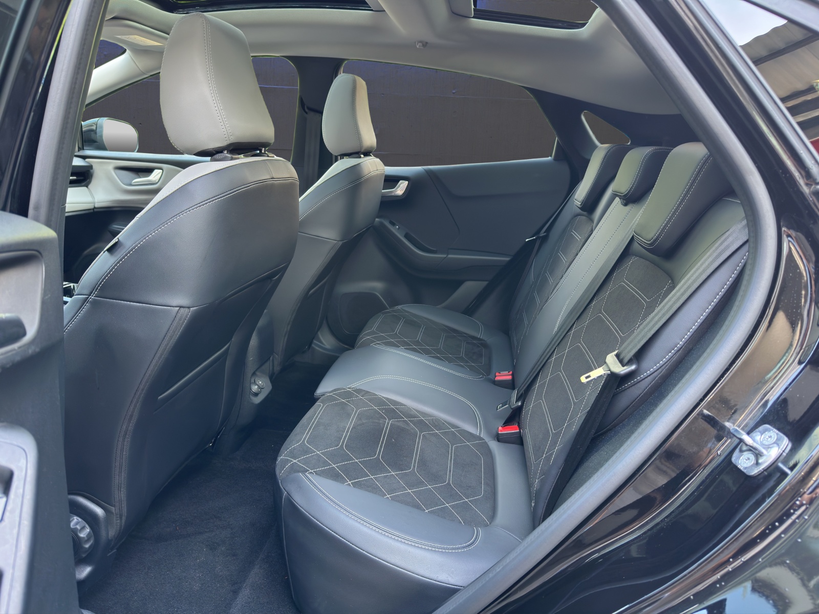 FORD Puma Gen-E Premium 168 PS (43 kWh netto)-image-12