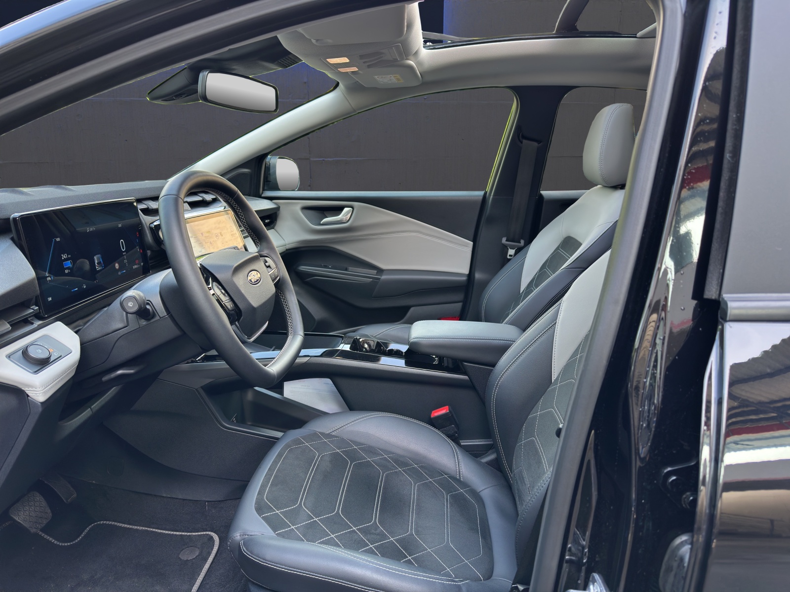 FORD Puma Gen-E Premium 168 PS (43 kWh netto)-image-6