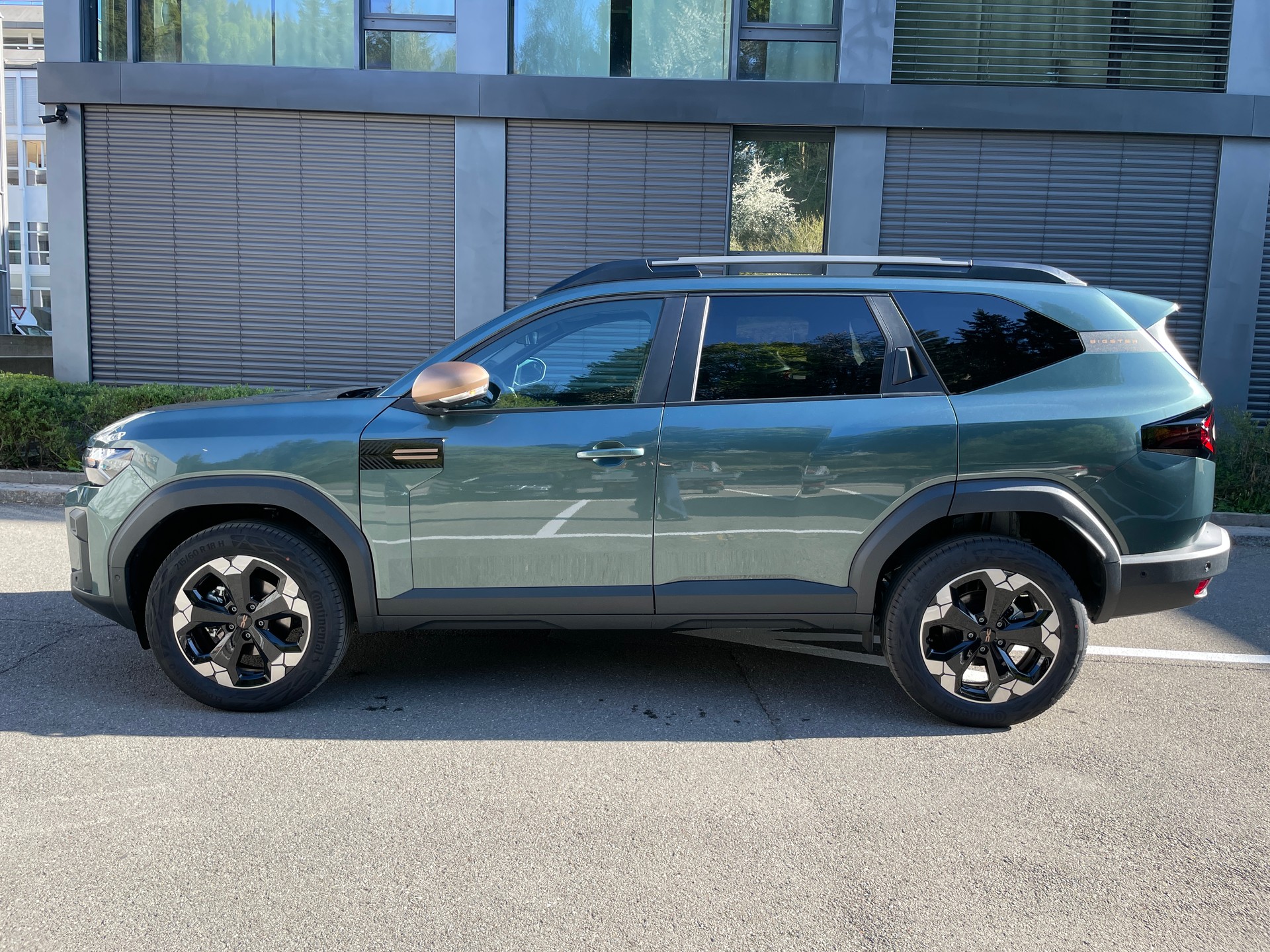 DACIA Bigster TCe 140 48V Extreme-showroom-element-1