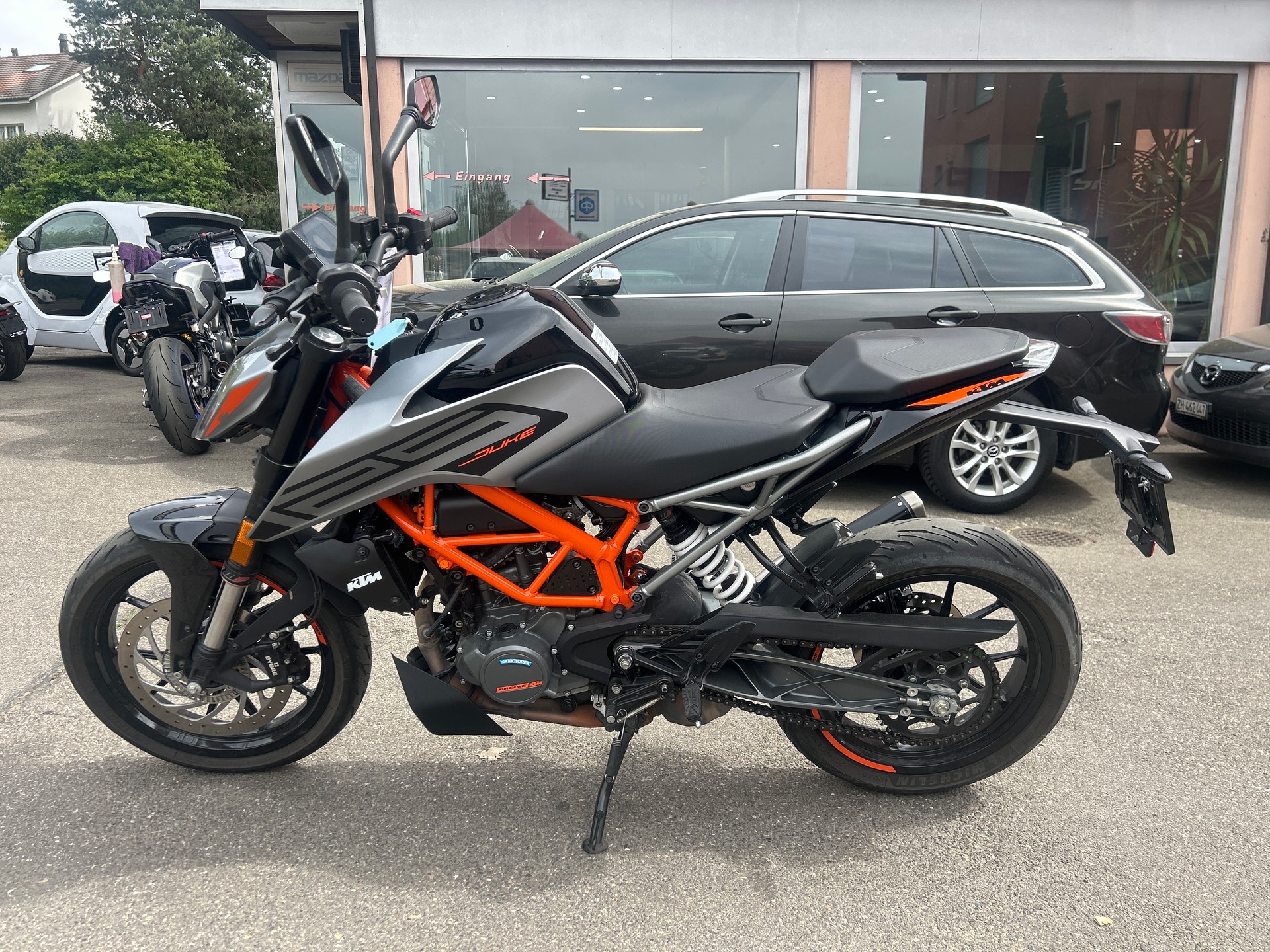KTM 125 Duke-image-4