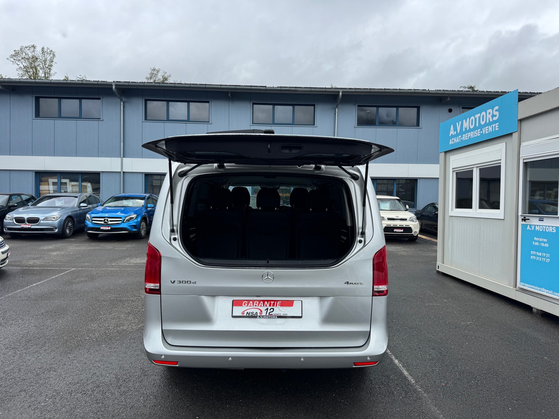 MERCEDES-BENZ V 300 d lang Avantgarde 4Matic 9G-Tronic-image-6