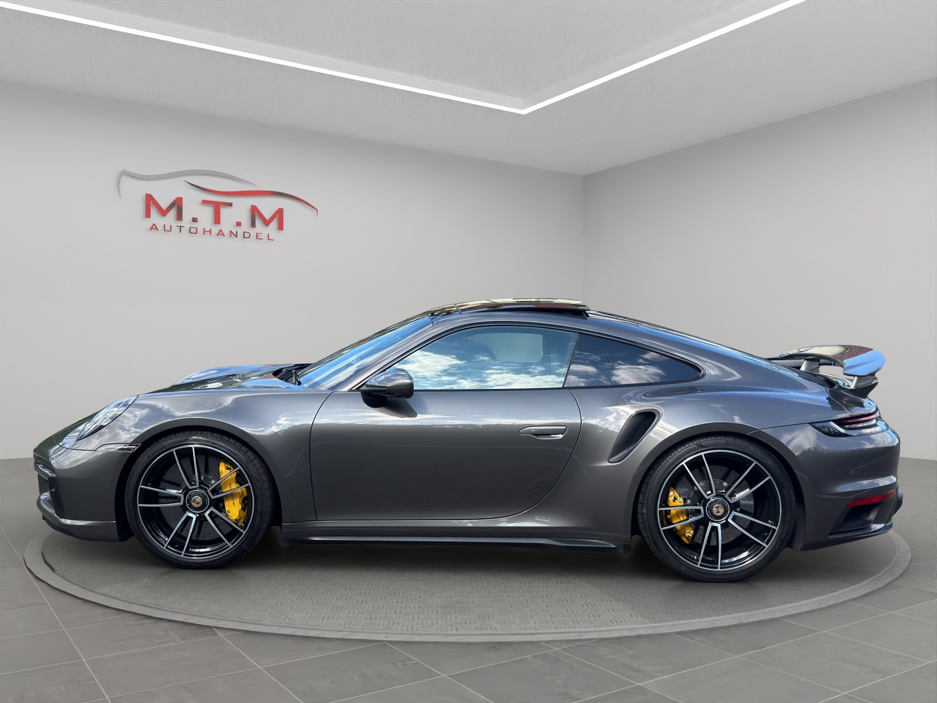 PORSCHE 911 Turbo S PDK-image-8