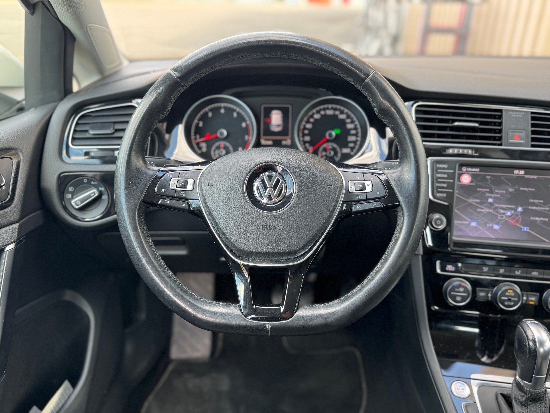 VW Golf 1.4 TSI Comfortline DSG-image-11