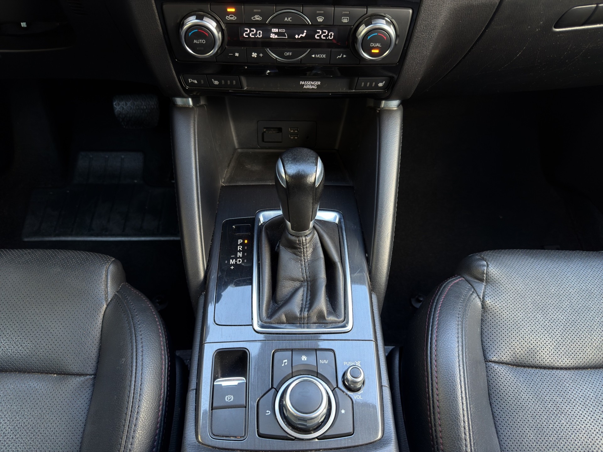 MAZDA CX-5 2.2 D HP Revolution AWD Automatic-image-15