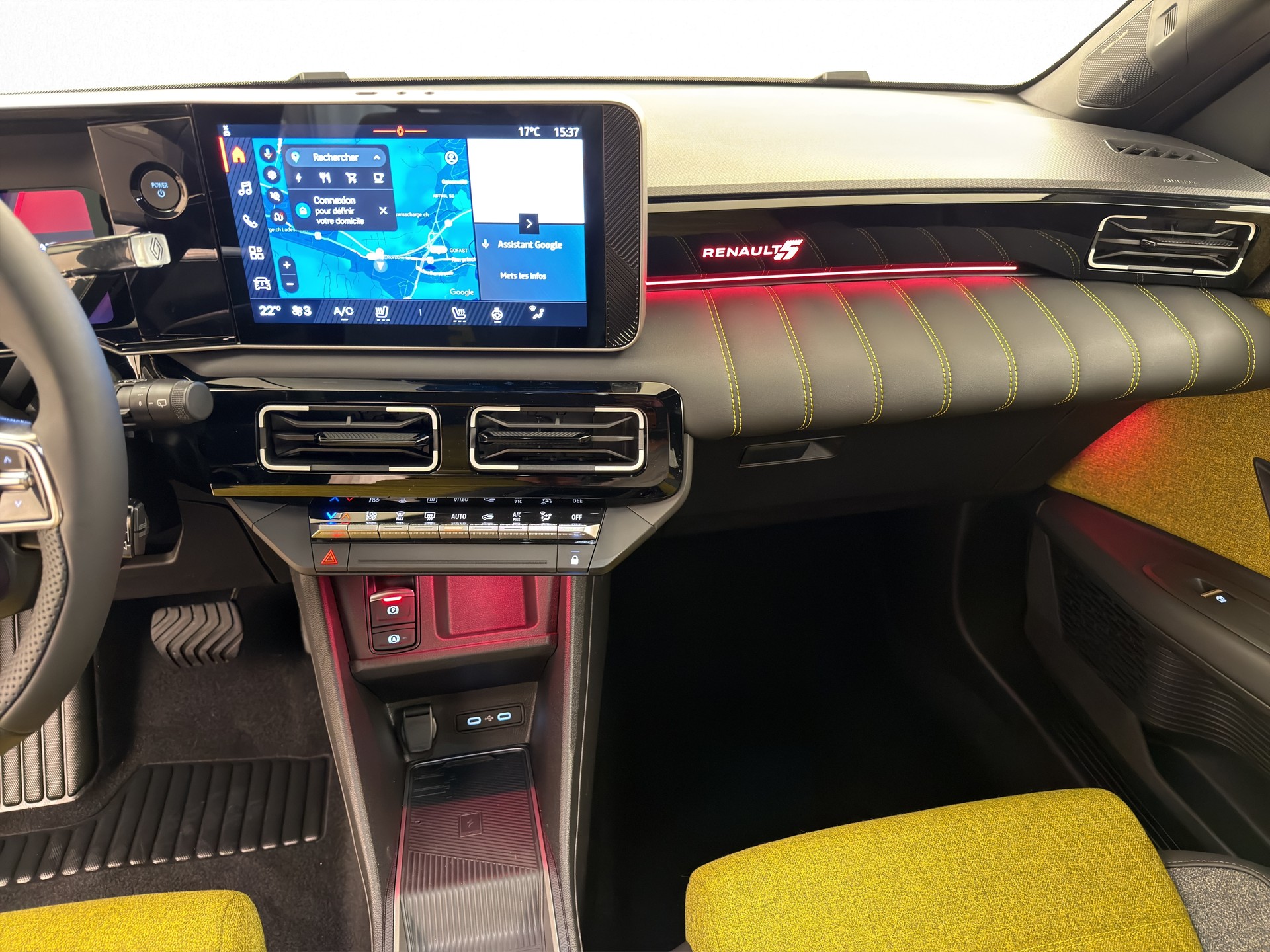 RENAULT R5 E-Tech Comfort Range iconic-image-9